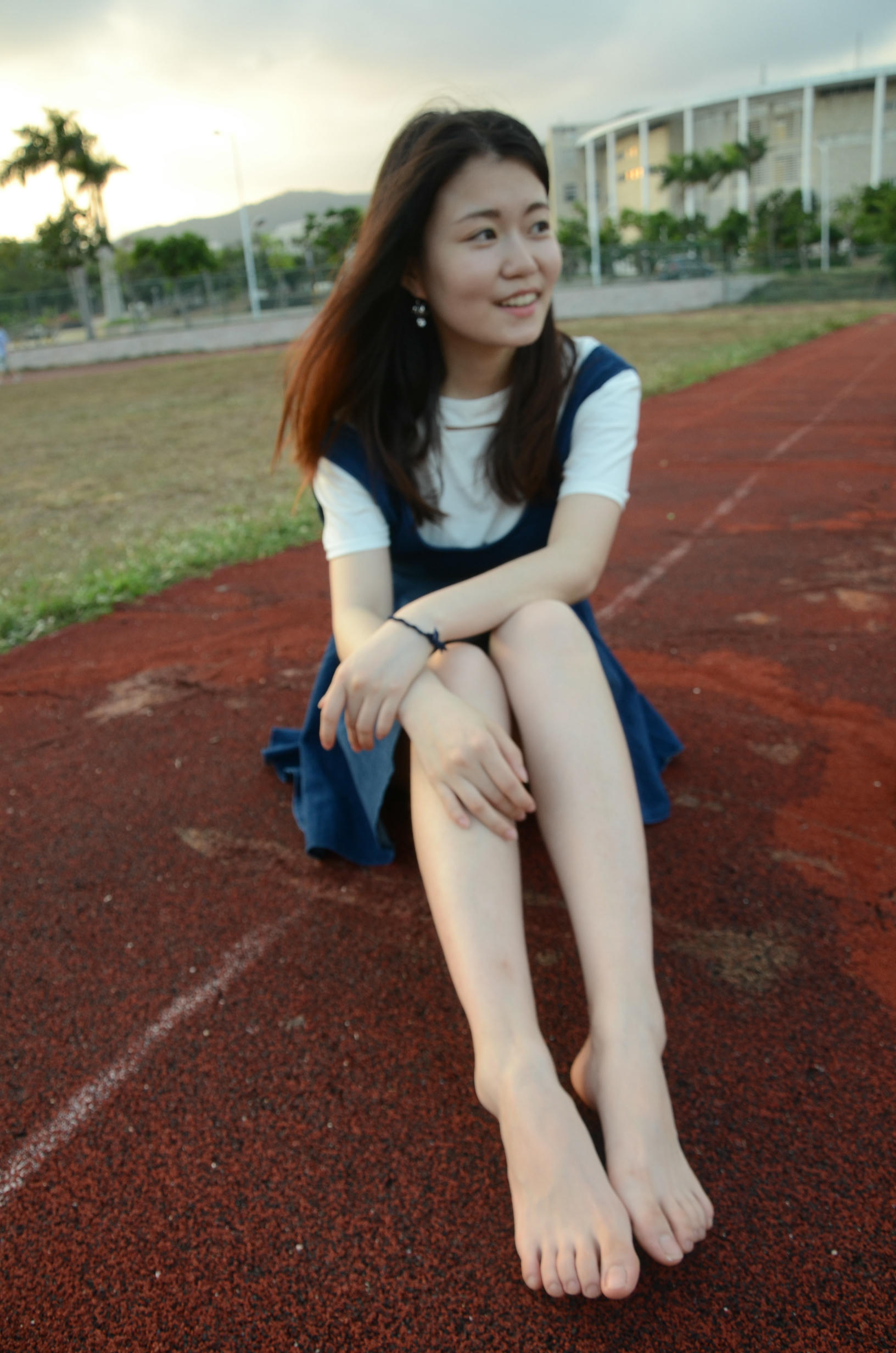 [战前女神] 恋足美腿棉袜女神级摄影套图 138 [115P+274M]_第2集