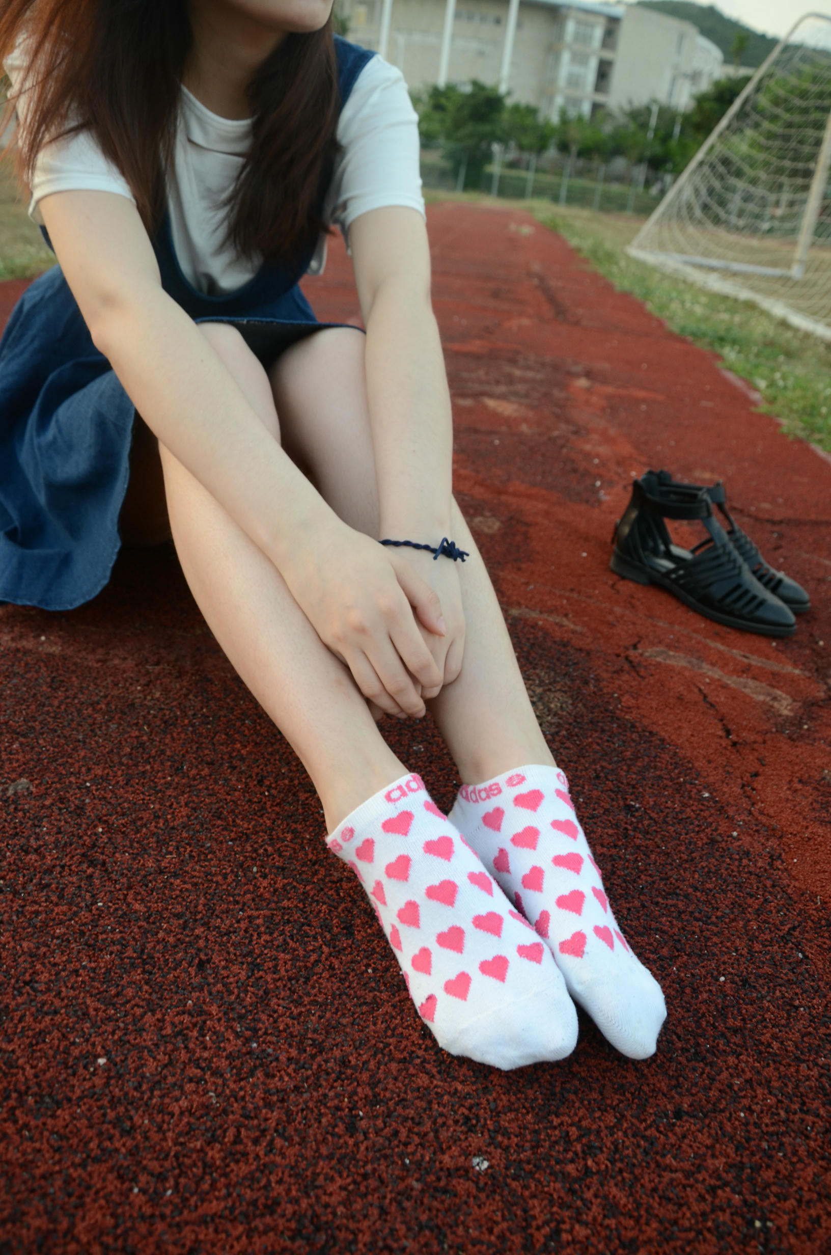 [战前女神] 恋足美腿棉袜女神级摄影套图 138 [115P+274M]_第4集