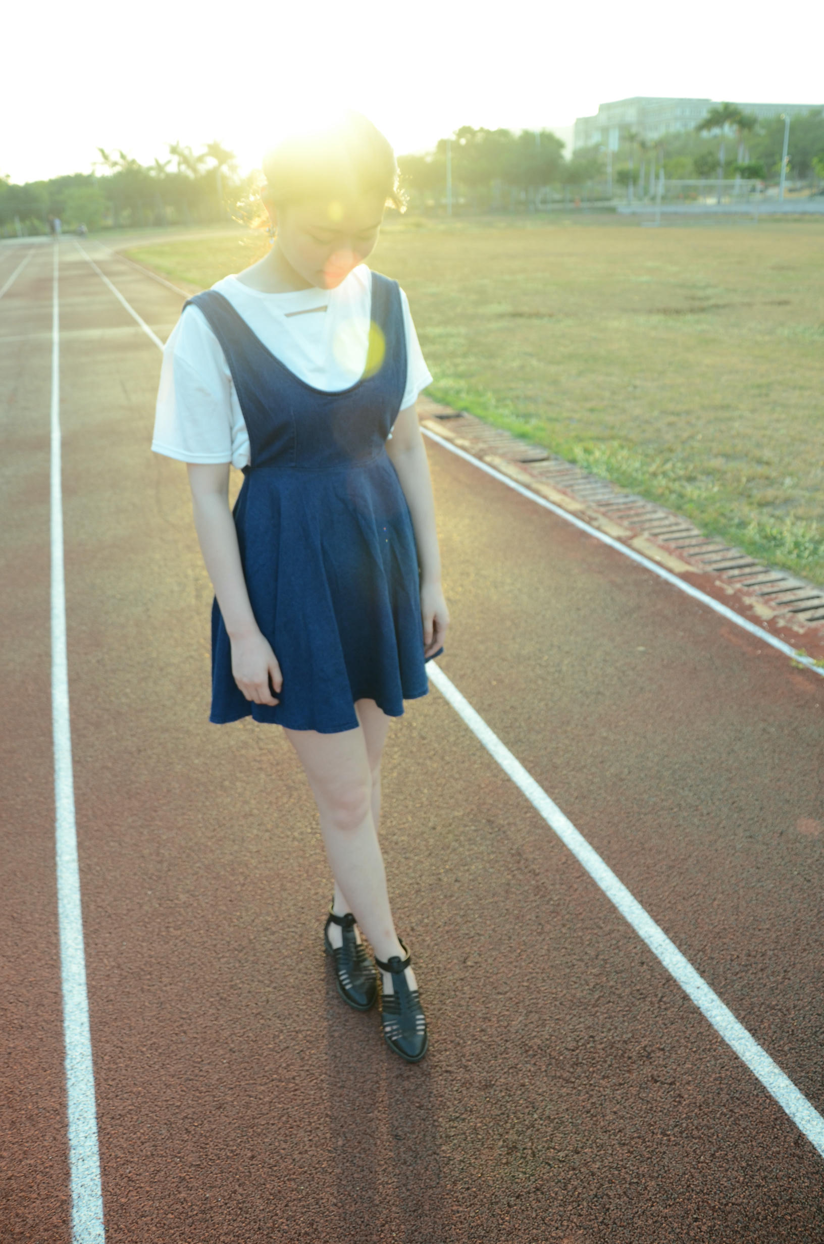 [战前女神] 恋足美腿棉袜女神级摄影套图 138 [115P+274M]_第1集