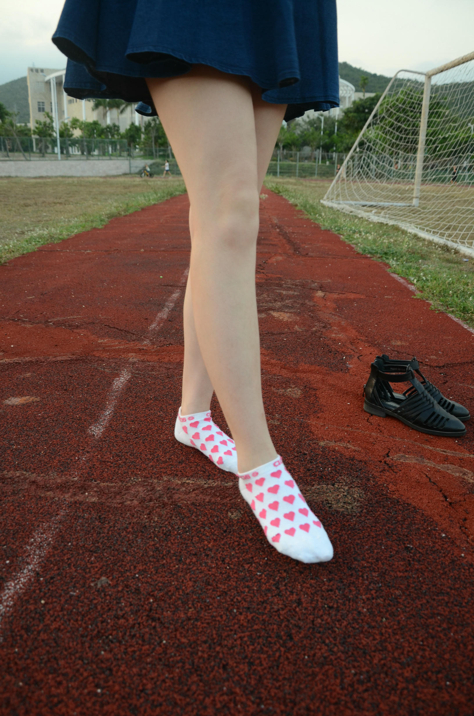 [战前女神] 恋足美腿棉袜女神级摄影套图 138 [115P+274M]_第4集