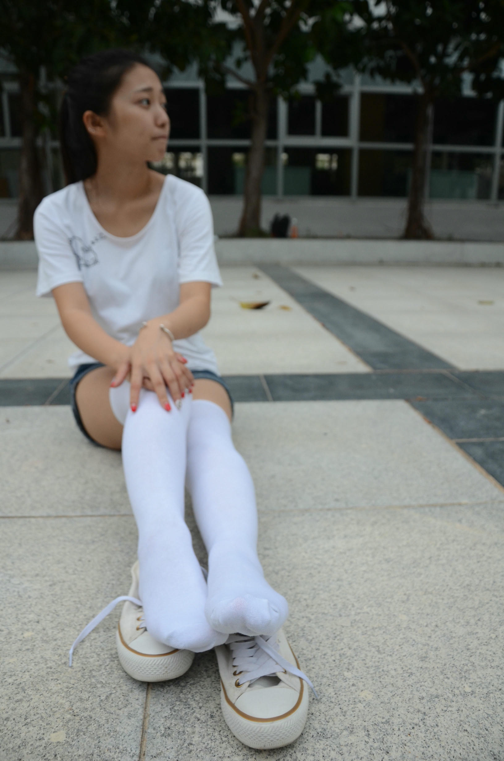 [战前女神] 恋足美腿棉袜女神级摄影套图 139 [122P+187M]_第3集