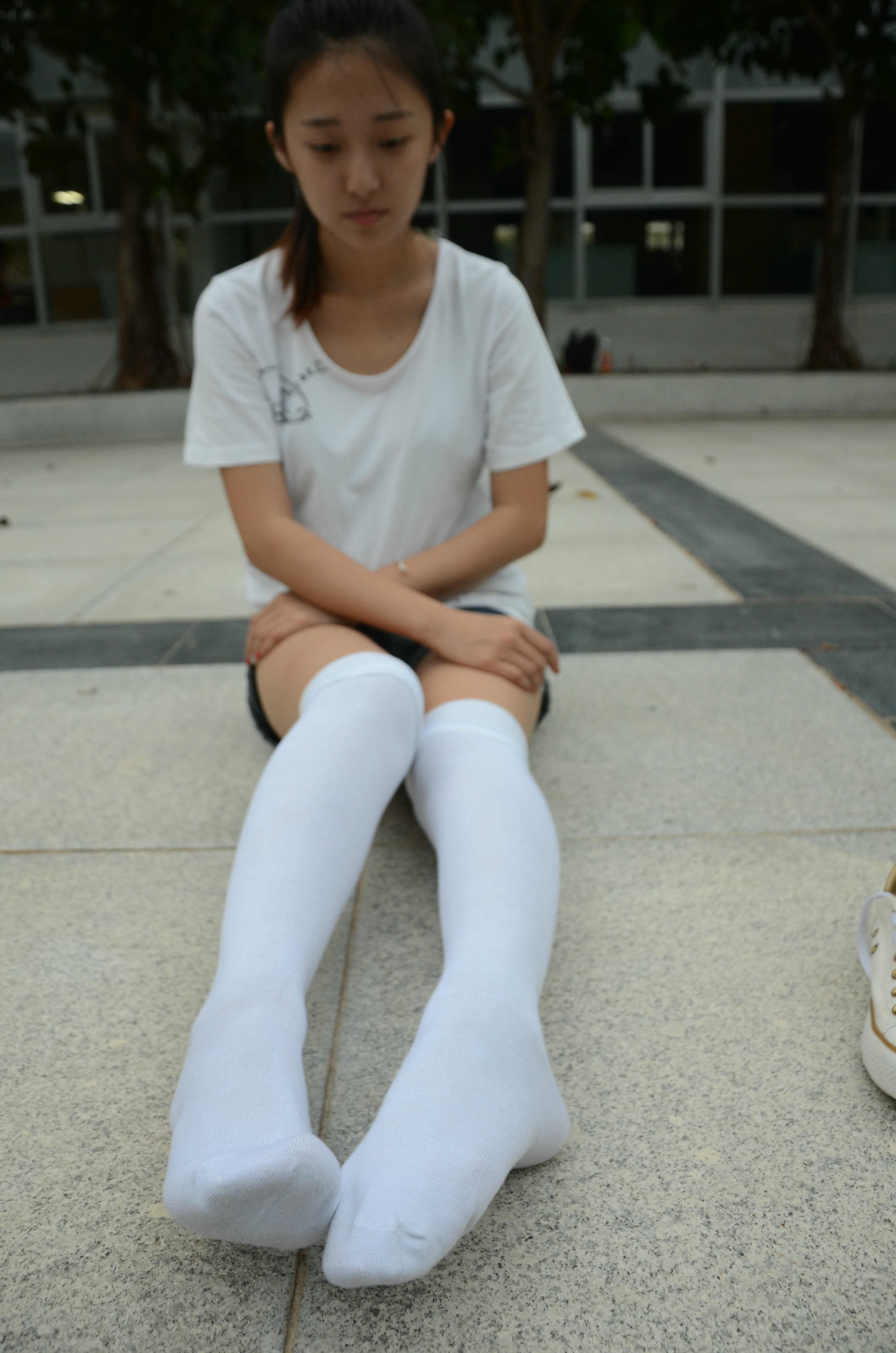 [战前女神] 恋足美腿棉袜女神级摄影套图 139 [122P+187M]_第4集