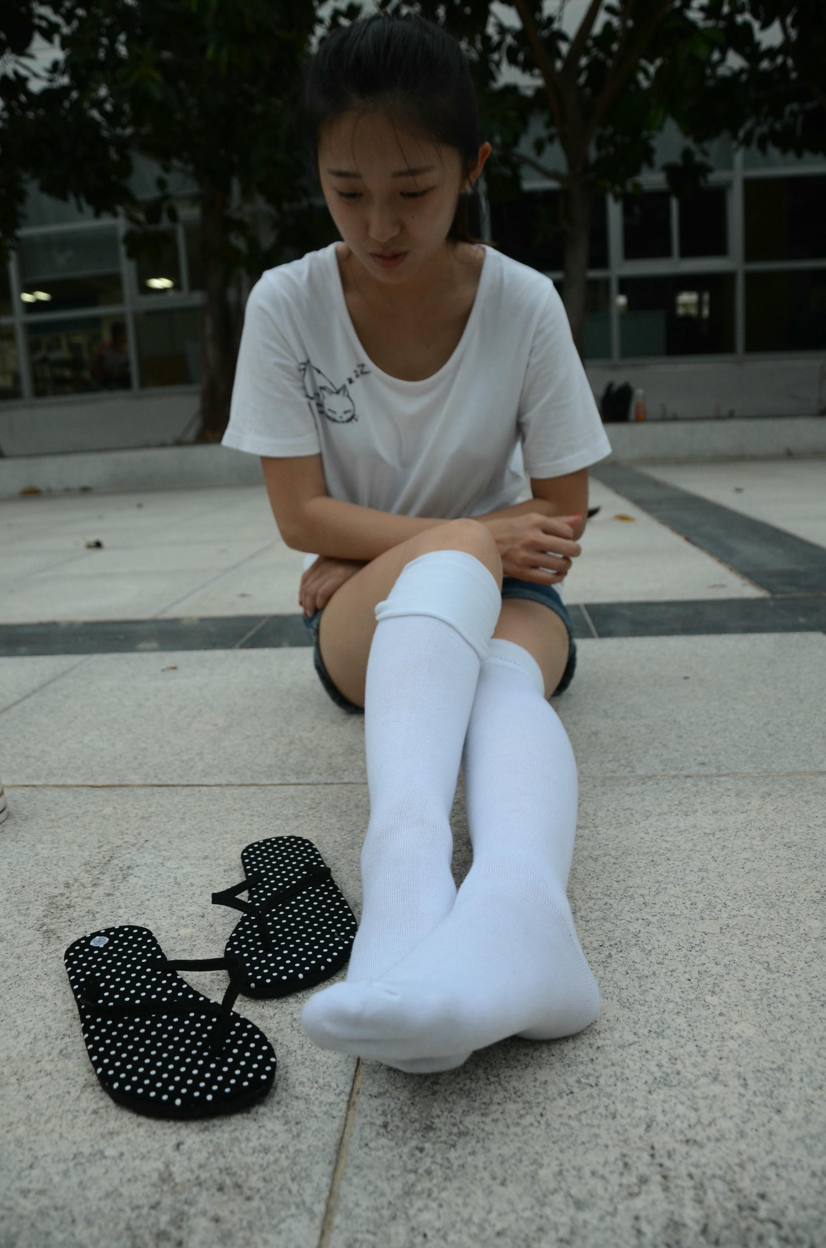 [战前女神] 恋足美腿棉袜女神级摄影套图 139 [122P+187M]_第4集