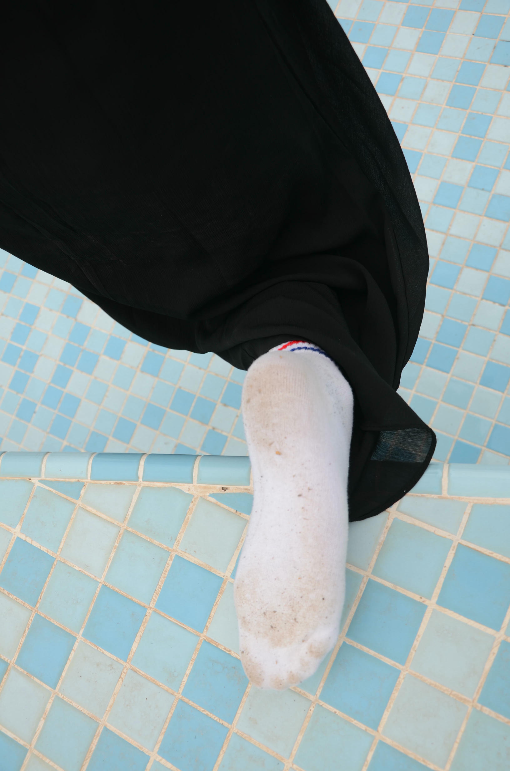 [战前女神] 恋足美腿棉袜女神级摄影套图 140 [127P+138M]_第6集