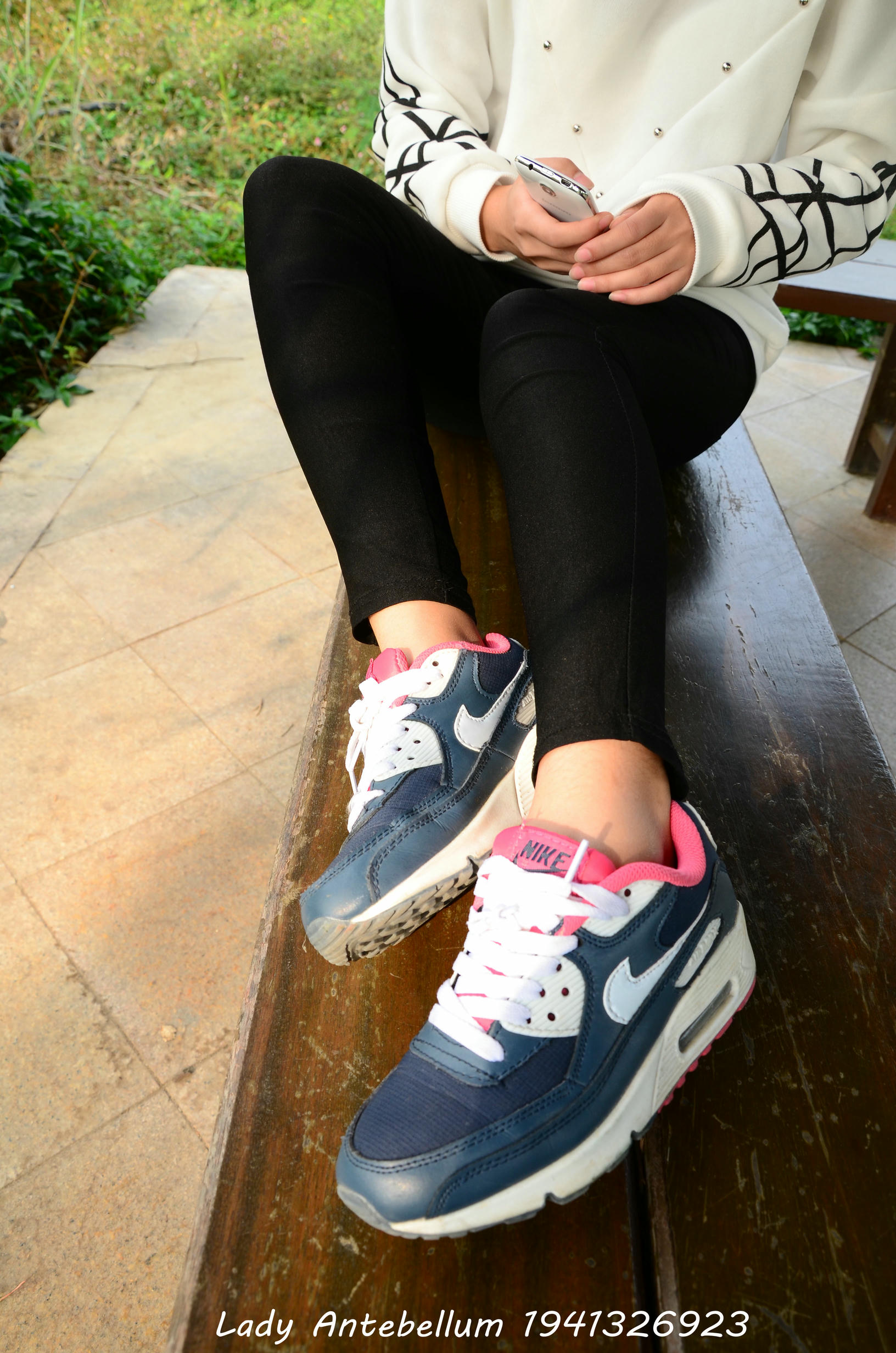 [战前女神] 恋足美腿棉袜女神级摄影套图 014 [80P-125MB]_第2集