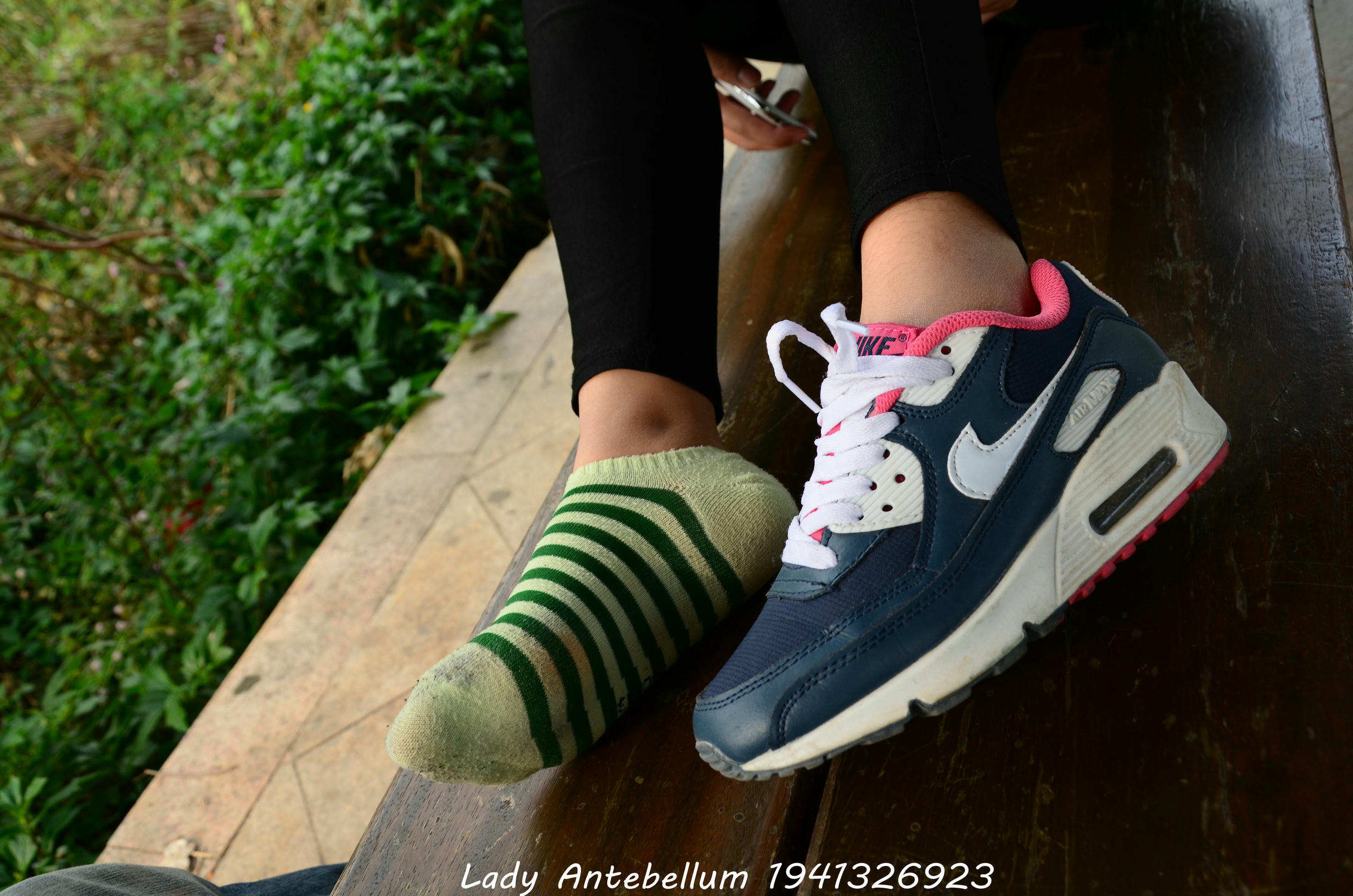 [战前女神] 恋足美腿棉袜女神级摄影套图 014 [80P-125MB]_第3集