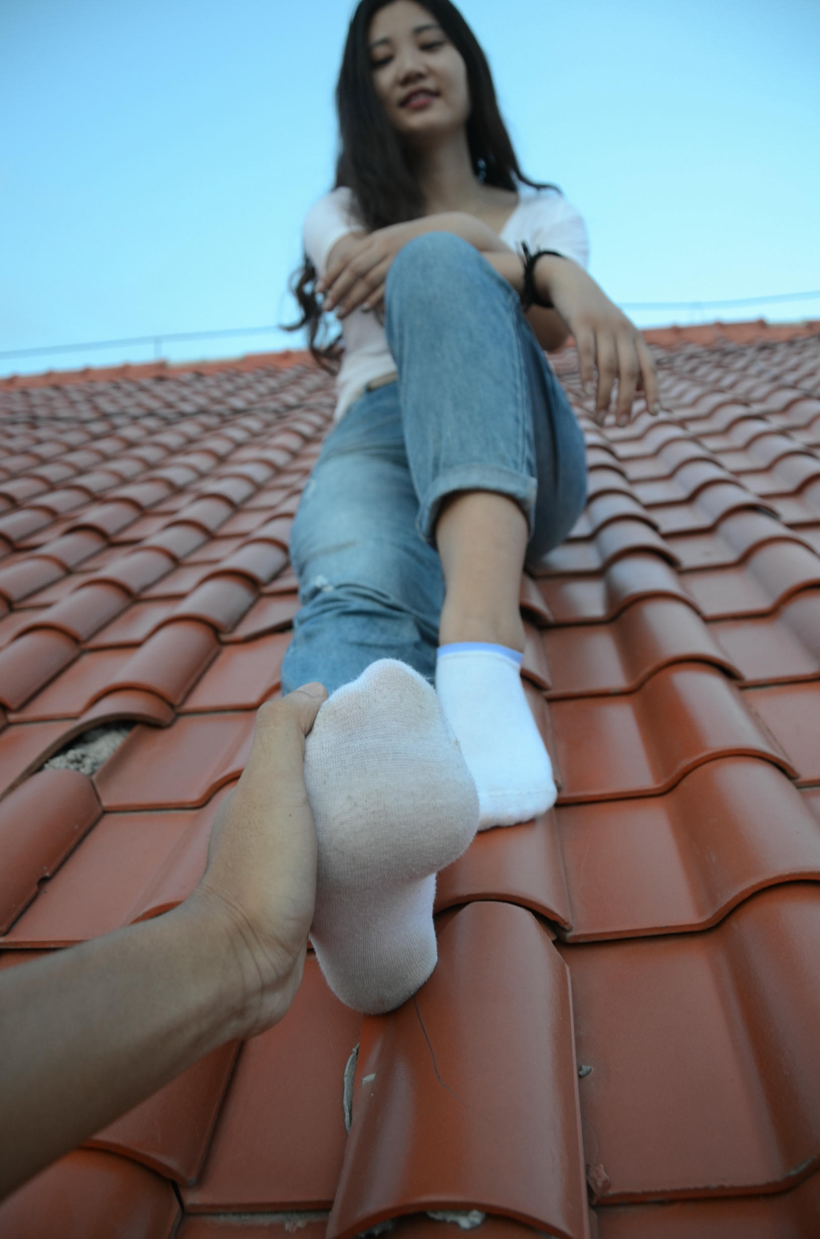 [战前女神] 恋足美腿棉袜女神级摄影套图 141 [103P+187M]_第1集