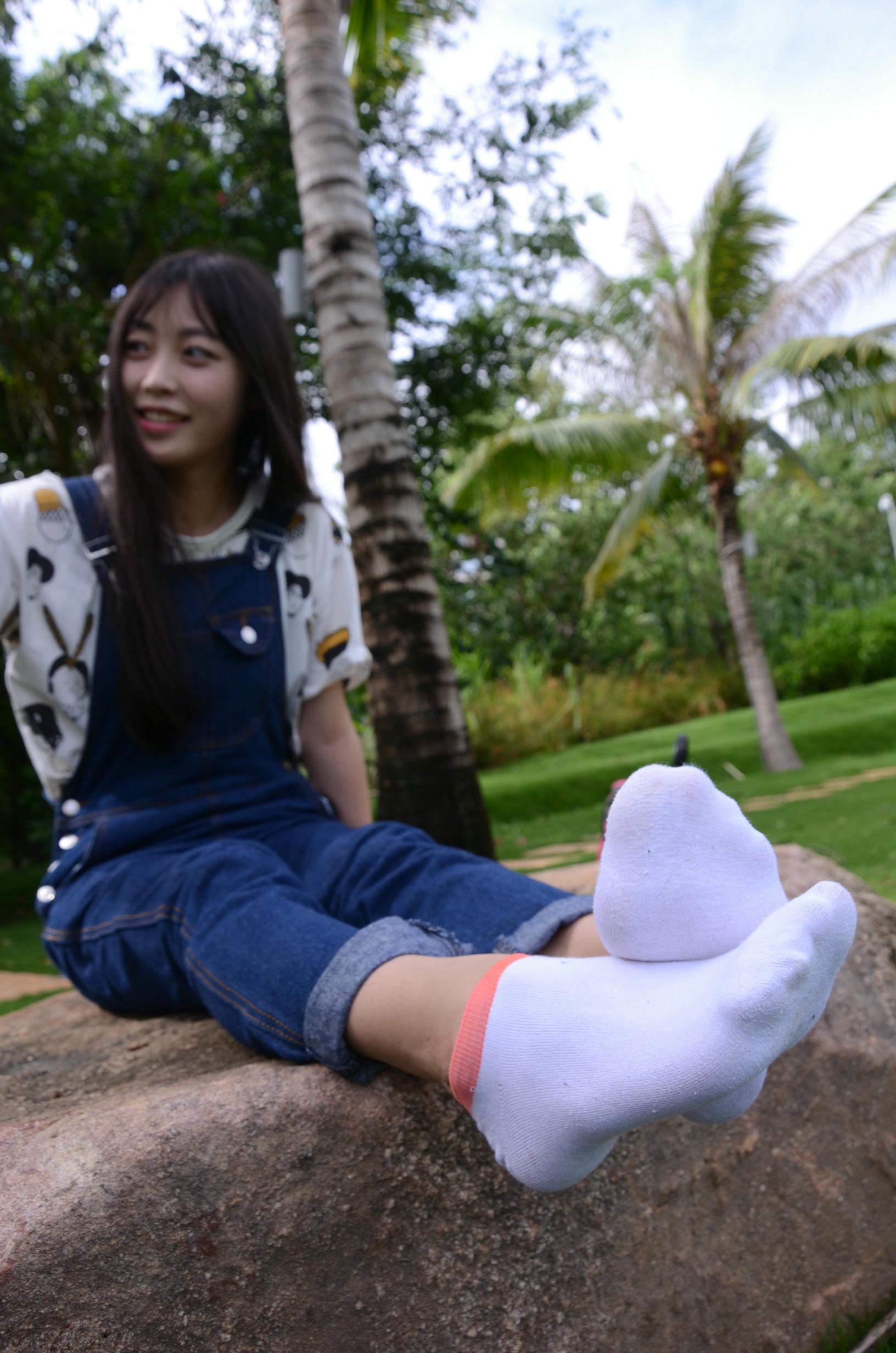 [战前女神] 恋足美腿棉袜女神级摄影套图 142 [272P+767M]_第6集