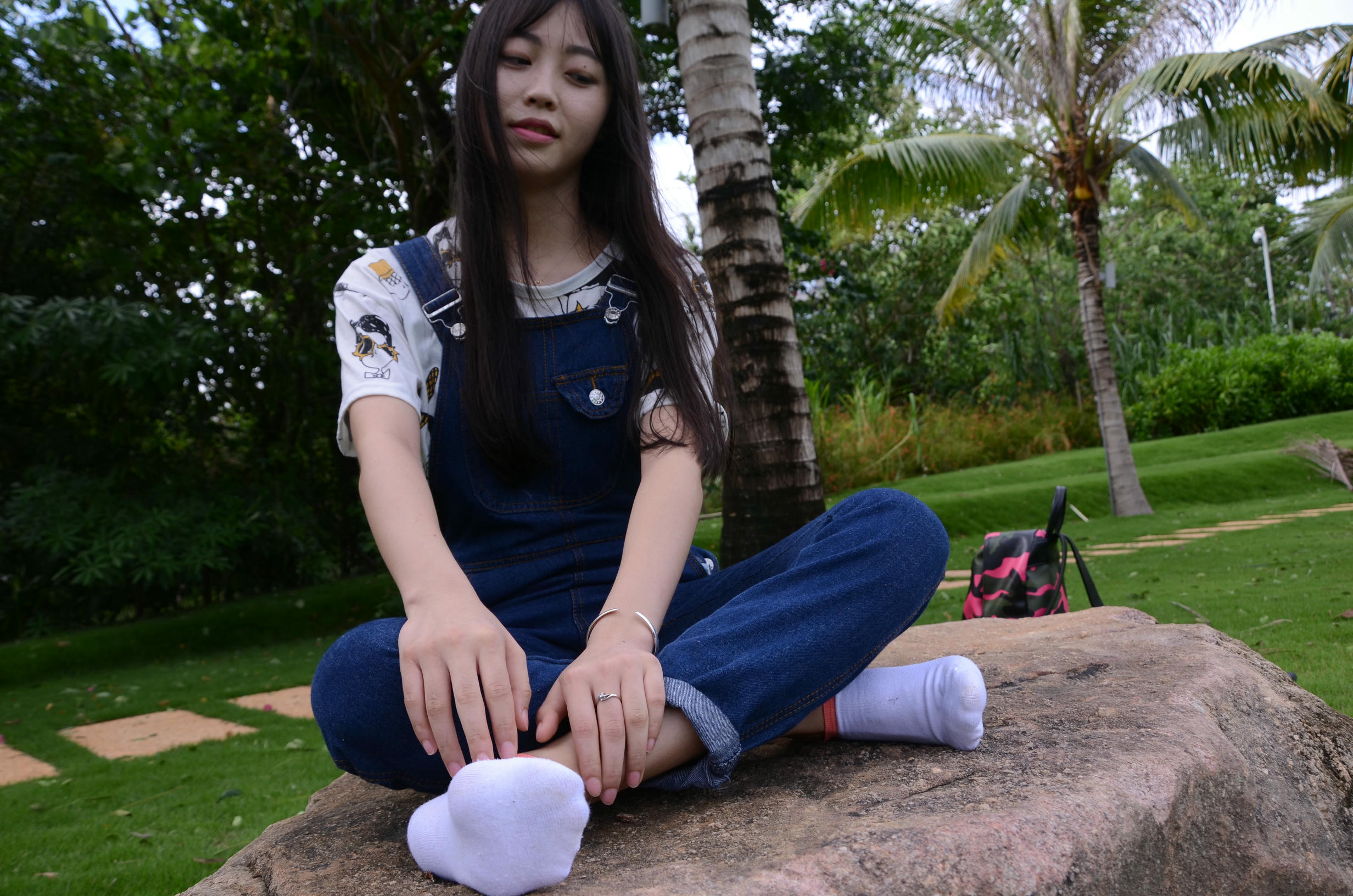 [战前女神] 恋足美腿棉袜女神级摄影套图 142 [272P+767M]_第6集