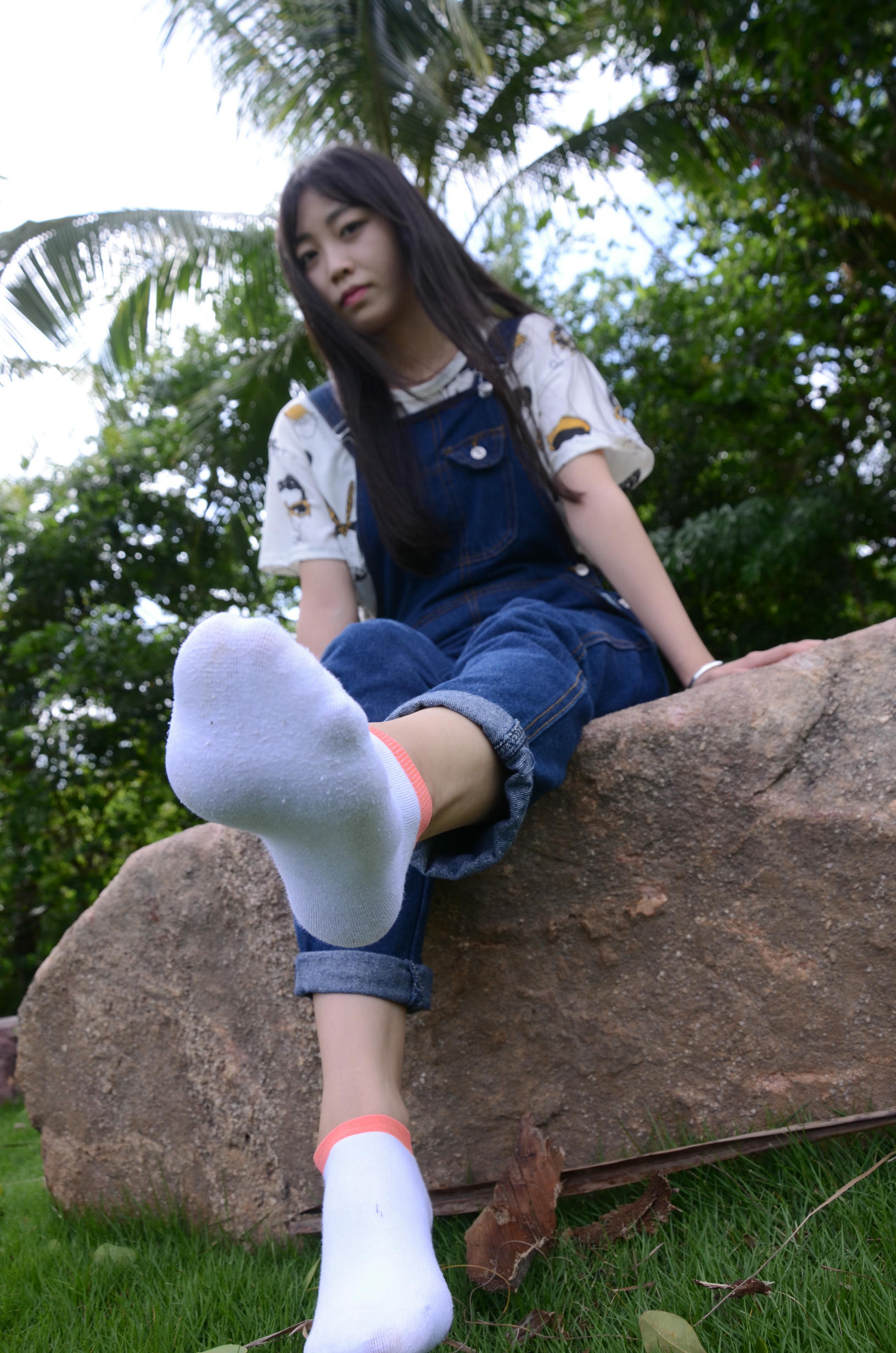 [战前女神] 恋足美腿棉袜女神级摄影套图 142 [272P+767M]_第7集