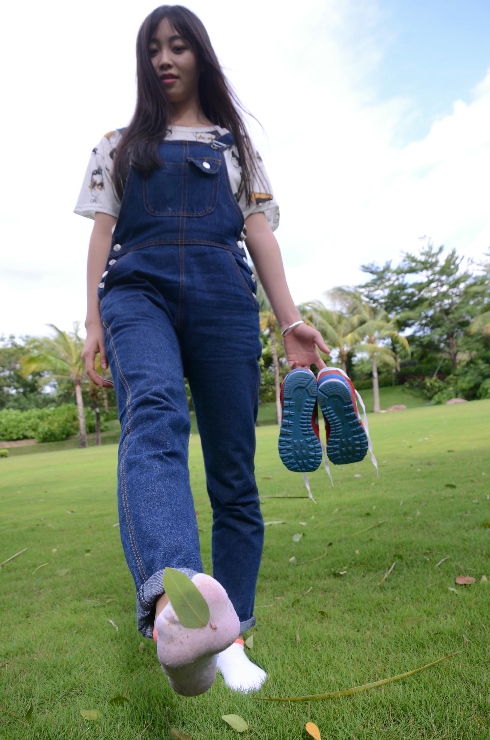 [战前女神] 恋足美腿棉袜女神级摄影套图 142 [272P+767M]_第7集