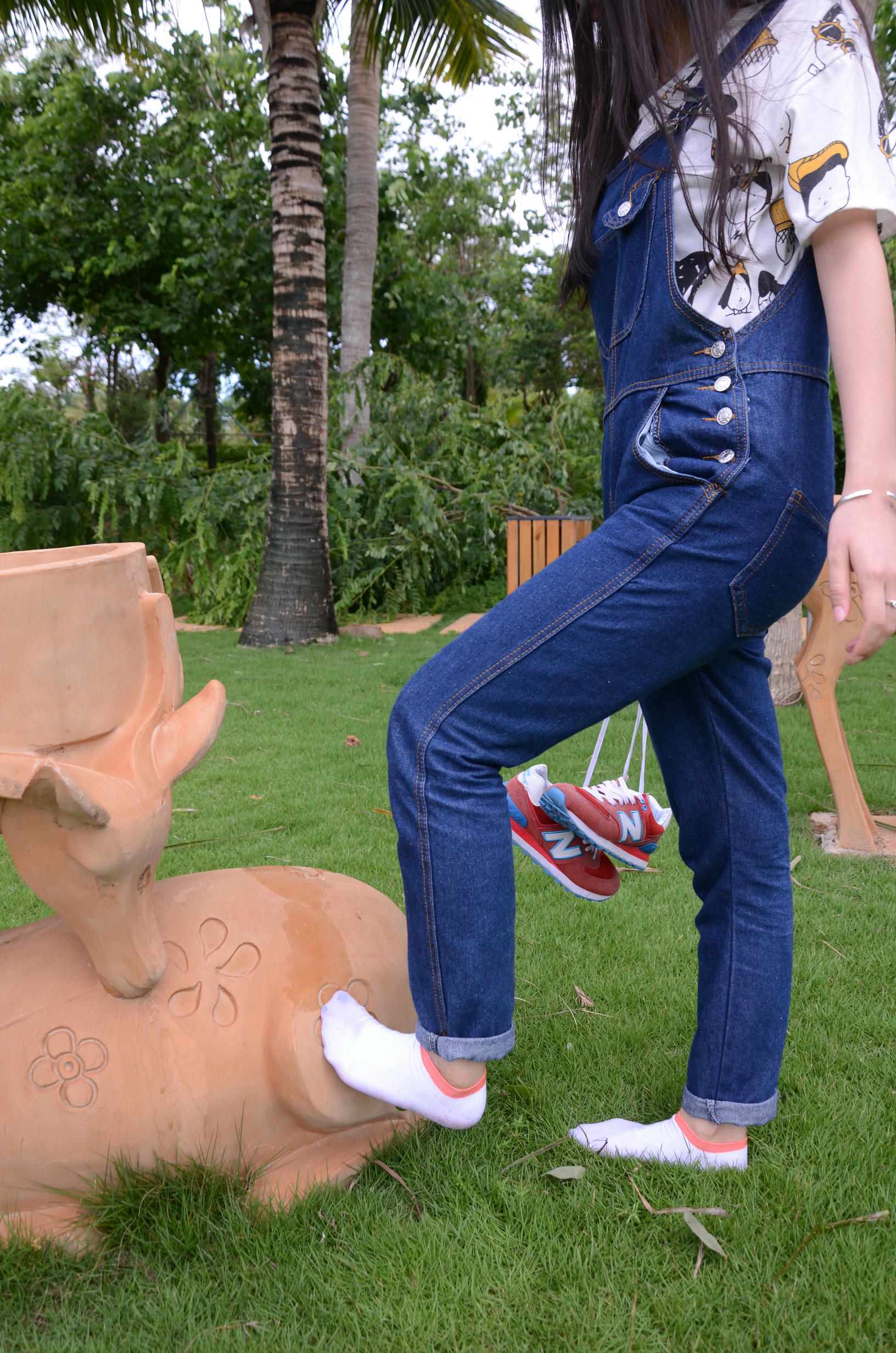 [战前女神] 恋足美腿棉袜女神级摄影套图 142 [272P+767M]_第8集