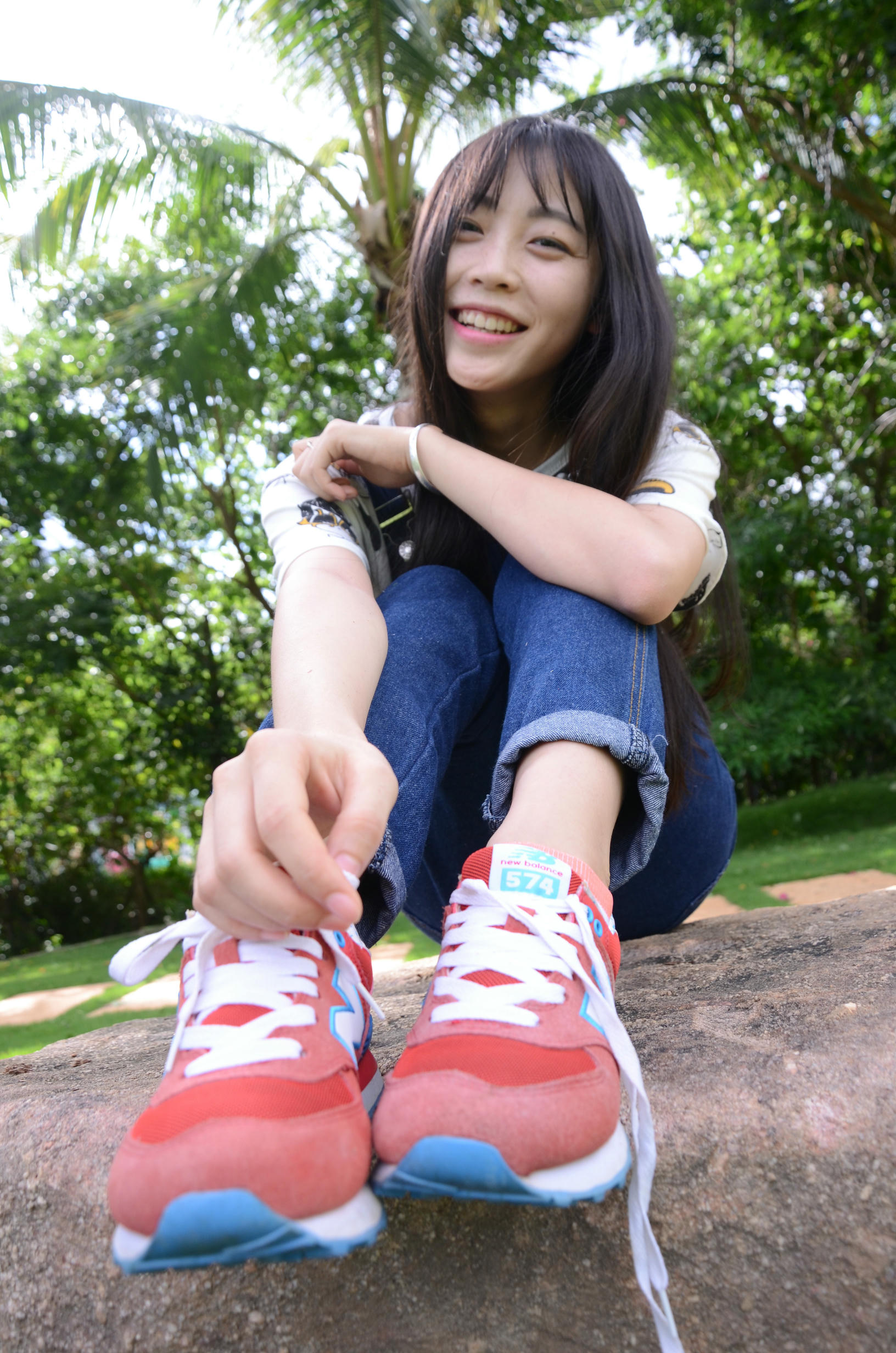 [战前女神] 恋足美腿棉袜女神级摄影套图 142 [272P+767M]_第2集