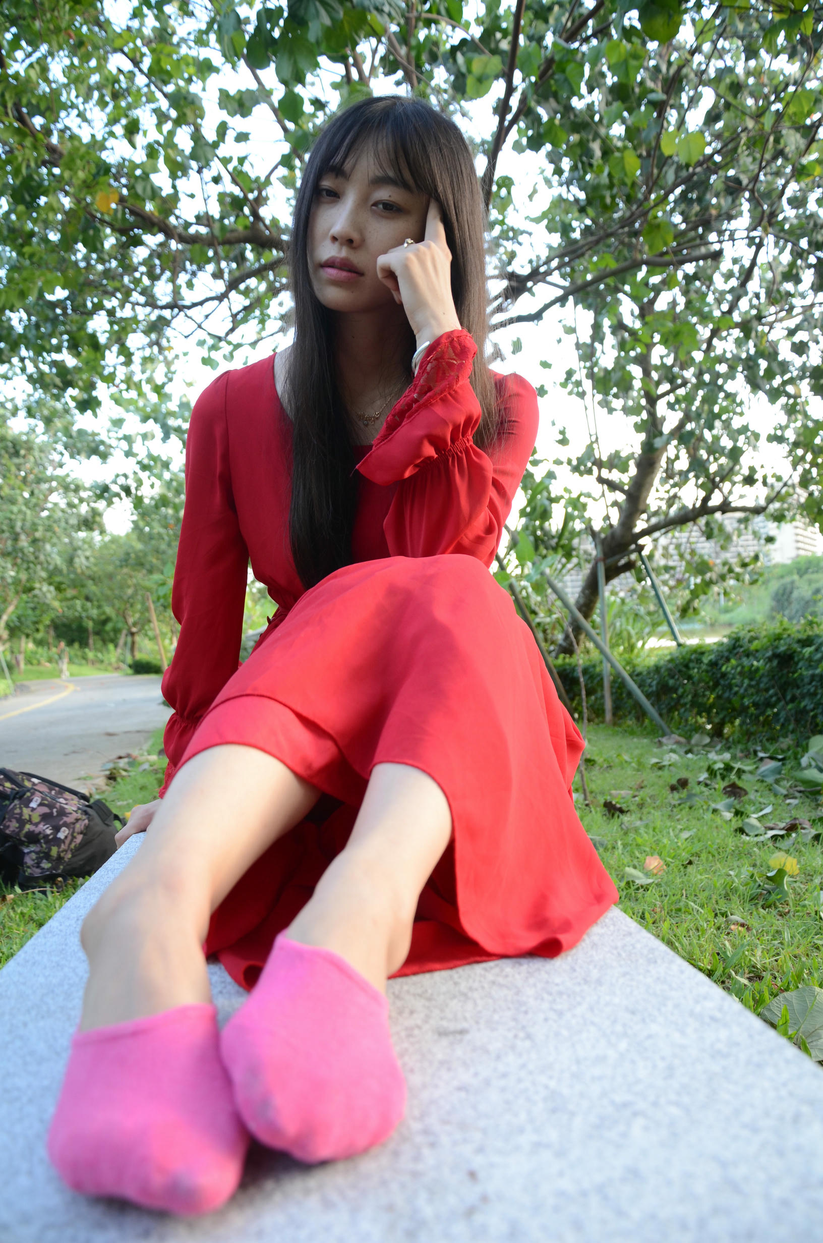 [战前女神] 恋足美腿棉袜女神级摄影套图 143 [345P+918M]_第1集