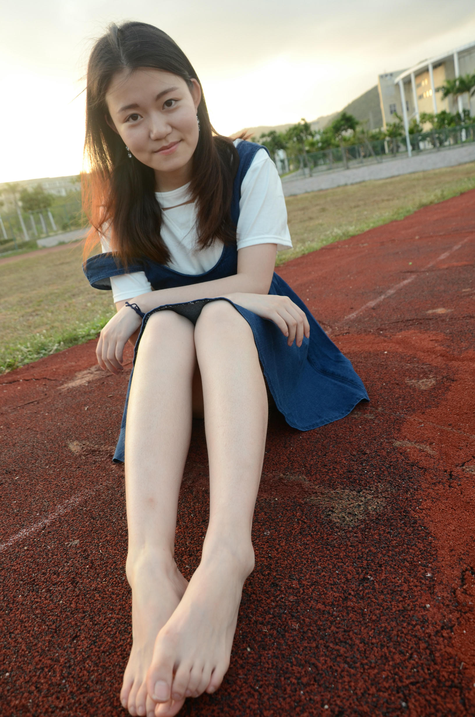 [战前女神] 恋足美腿棉袜女神级摄影套图 2015.05.05特辑 [114P+274M]_第1集