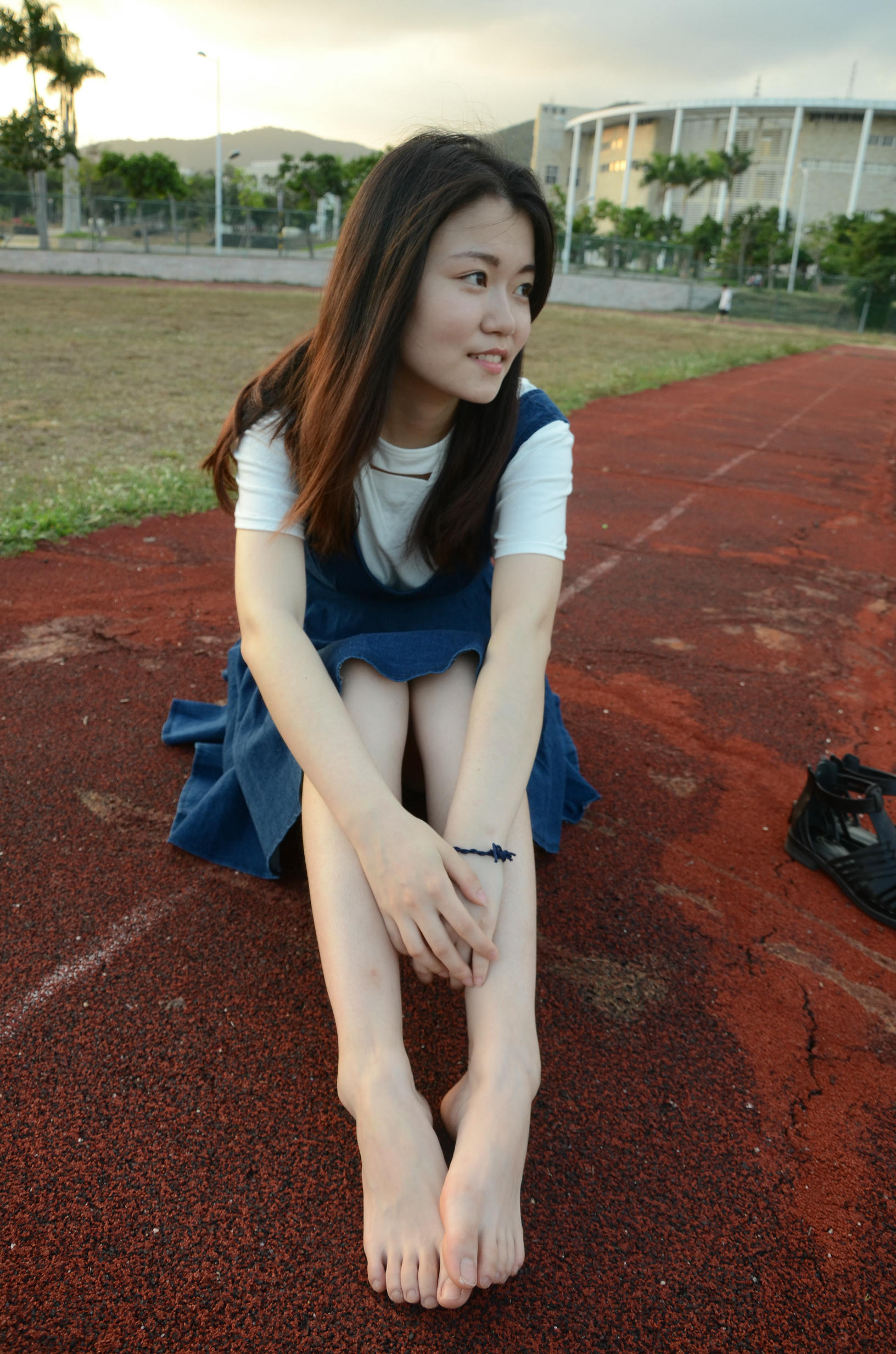 [战前女神] 恋足美腿棉袜女神级摄影套图 2015.05.05特辑 [114P+274M]_第1集