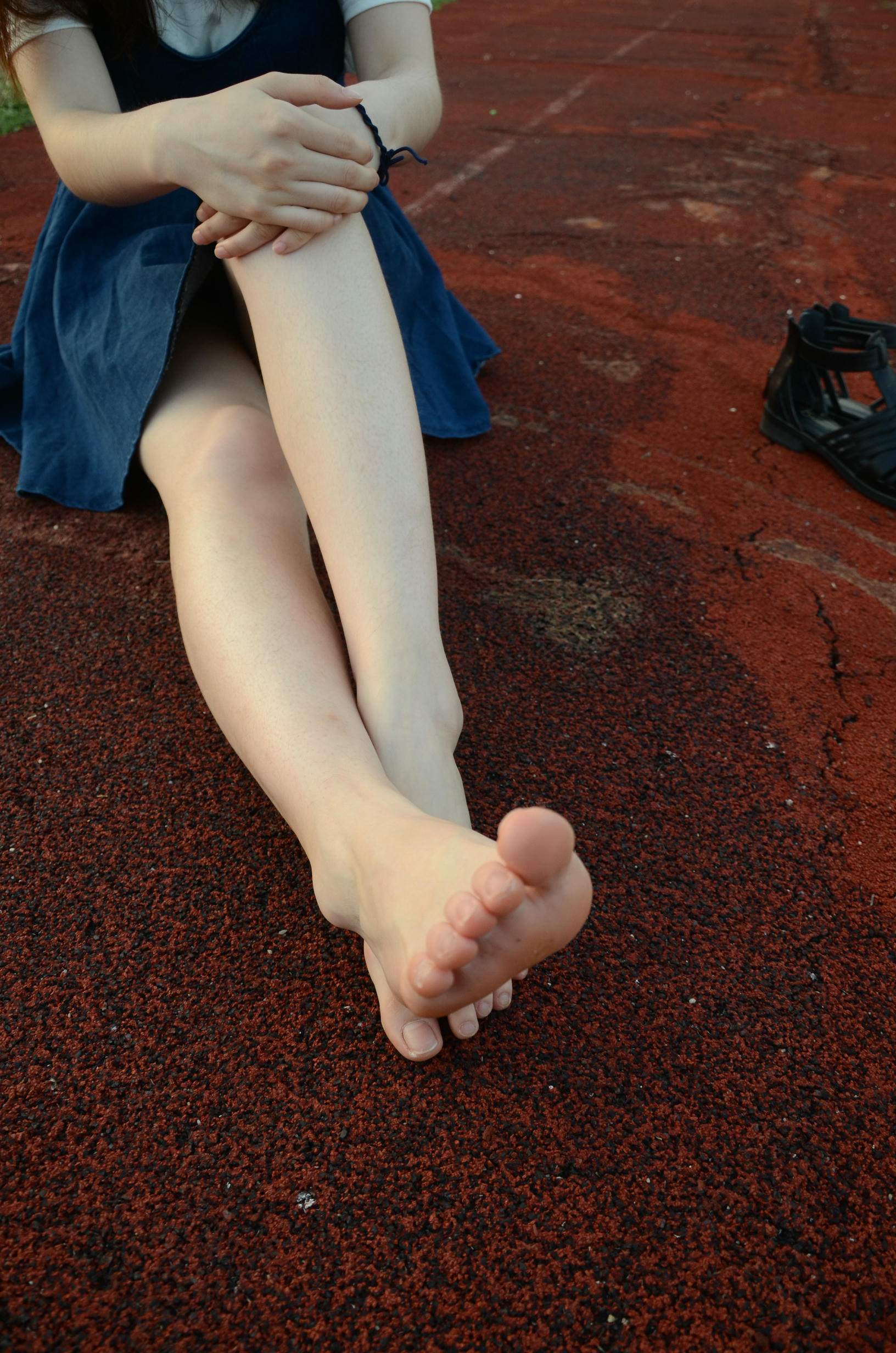 [战前女神] 恋足美腿棉袜女神级摄影套图 2015.05.05特辑 [114P+274M]_第3集