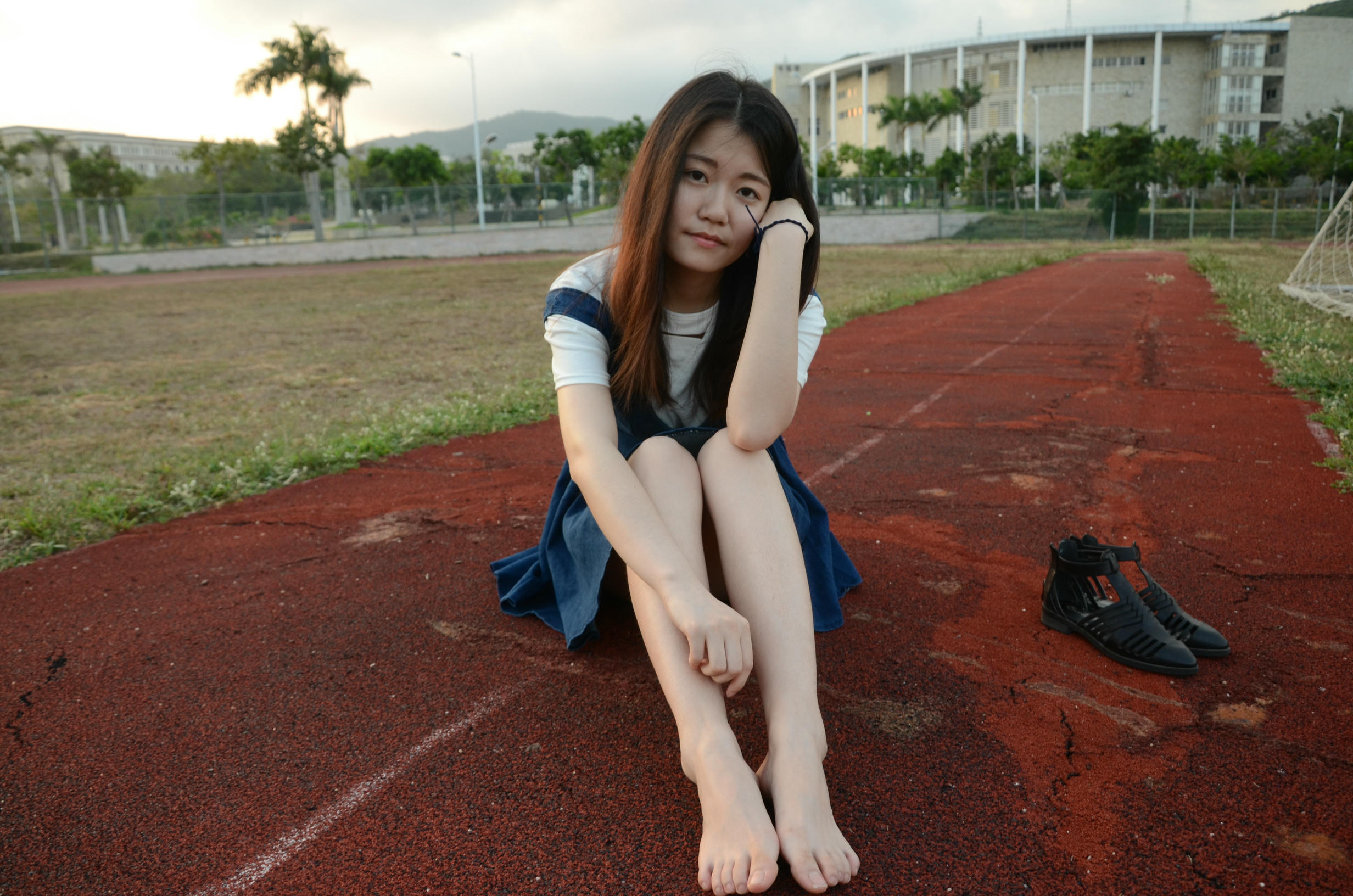 [战前女神] 恋足美腿棉袜女神级摄影套图 2015.05.05特辑 [114P+274M]_第3集