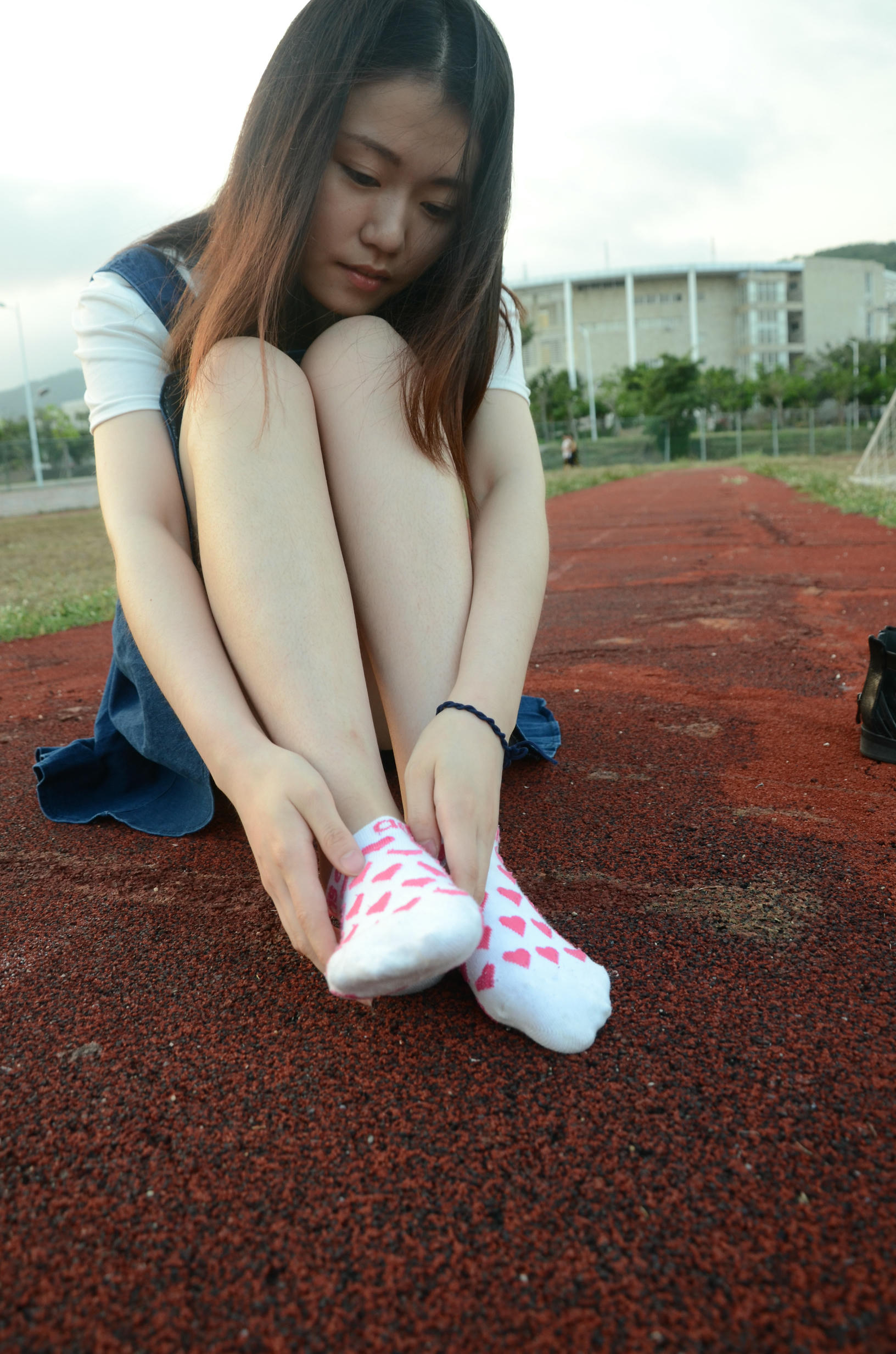 [战前女神] 恋足美腿棉袜女神级摄影套图 2015.05.05特辑 [114P+274M]_第3集