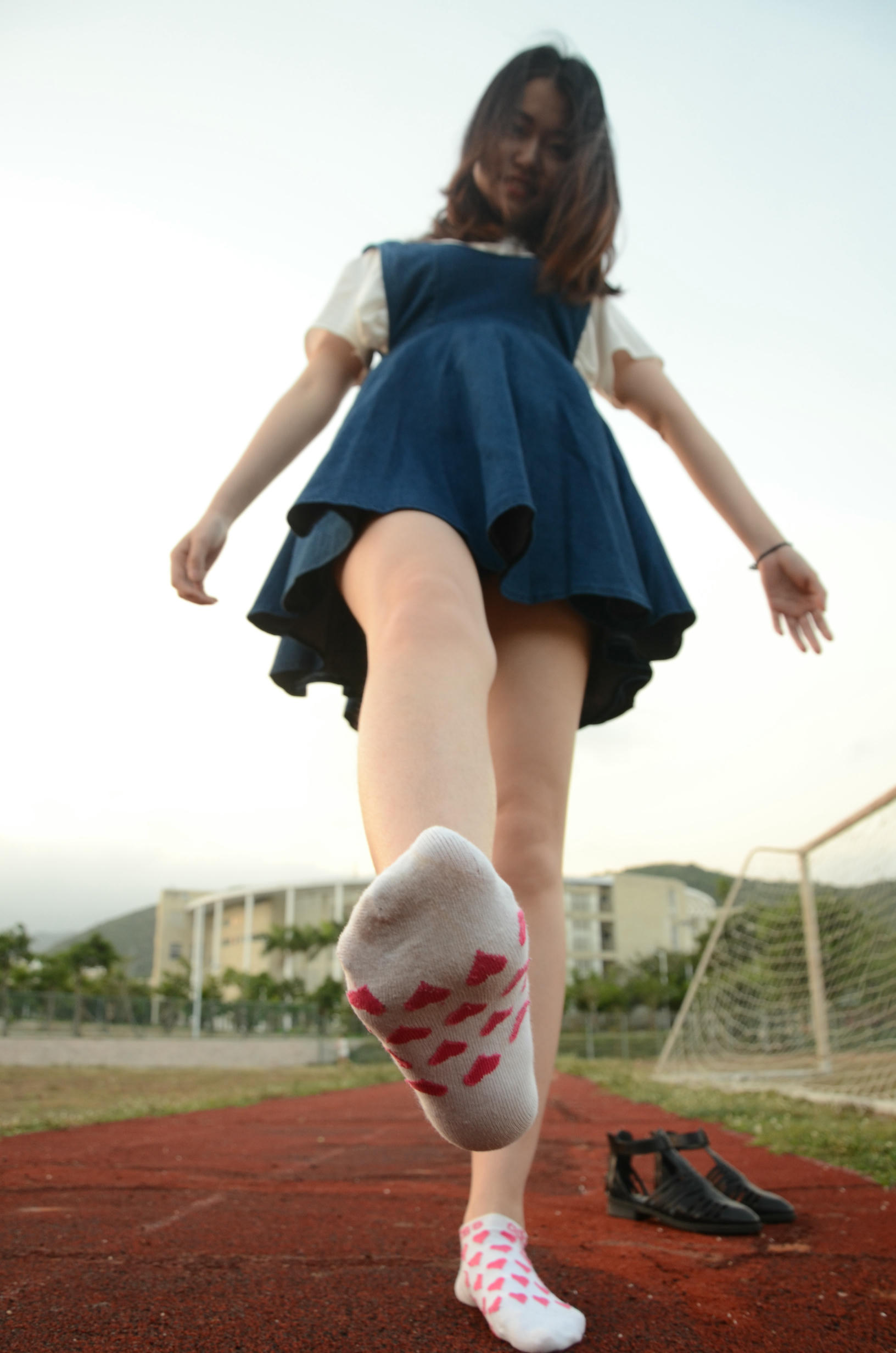 [战前女神] 恋足美腿棉袜女神级摄影套图 2015.05.05特辑 [114P+274M]_第5集