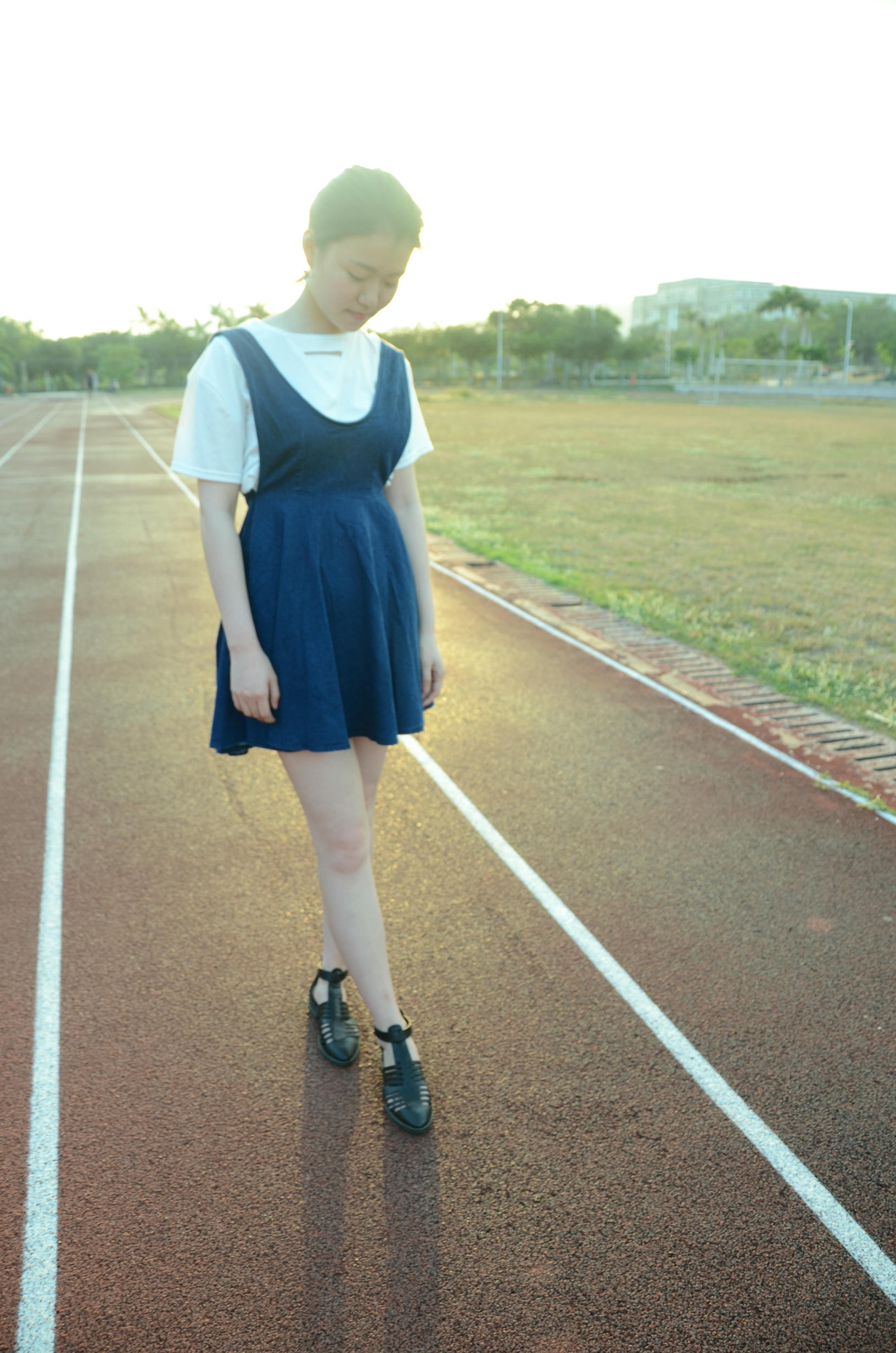 [战前女神] 恋足美腿棉袜女神级摄影套图 2015.05.05特辑 [114P+274M]_第1集