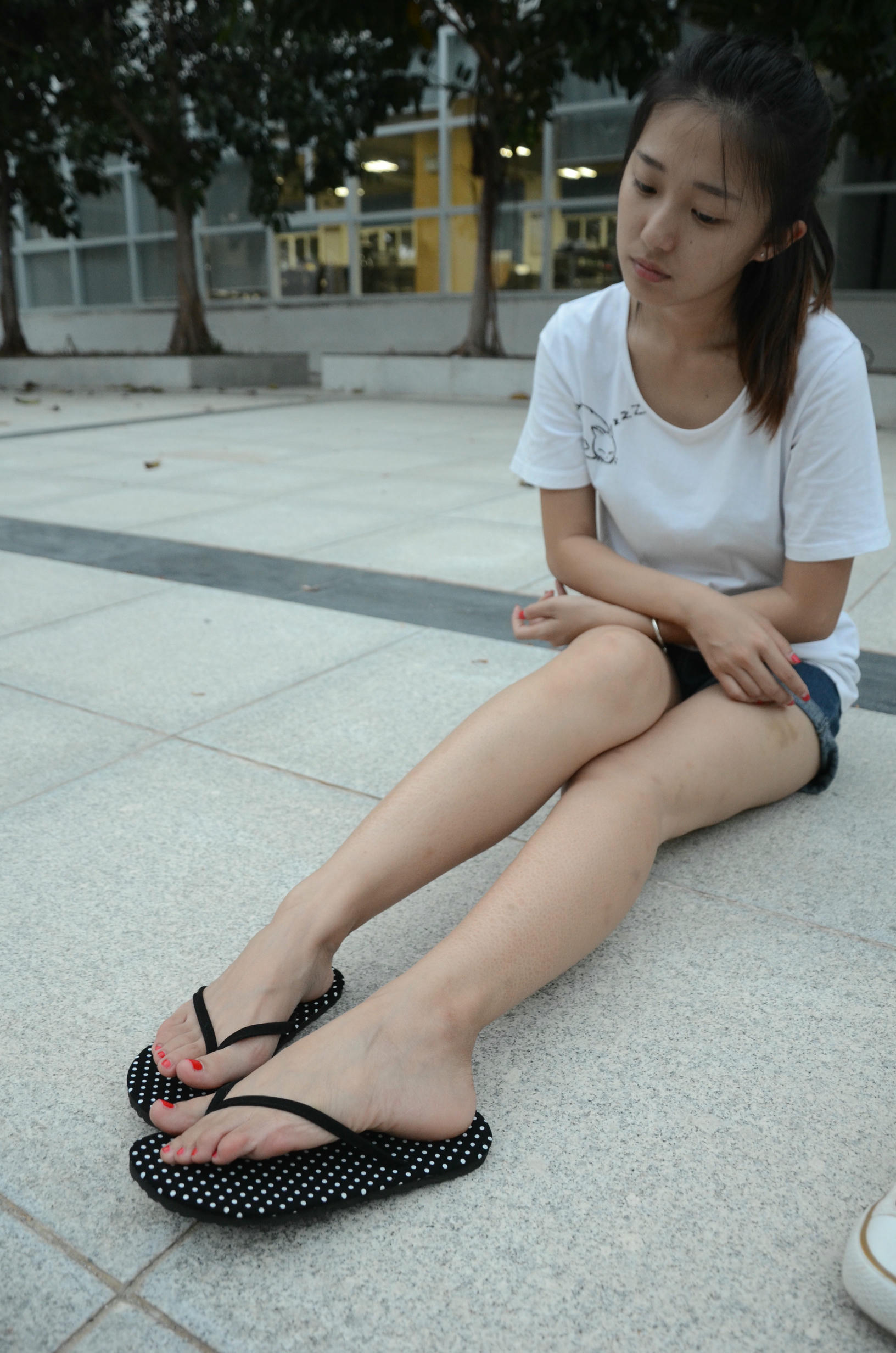 [战前女神] 恋足美腿棉袜女神级摄影套图 2015.05.08特辑 [121P+187M]_第6集