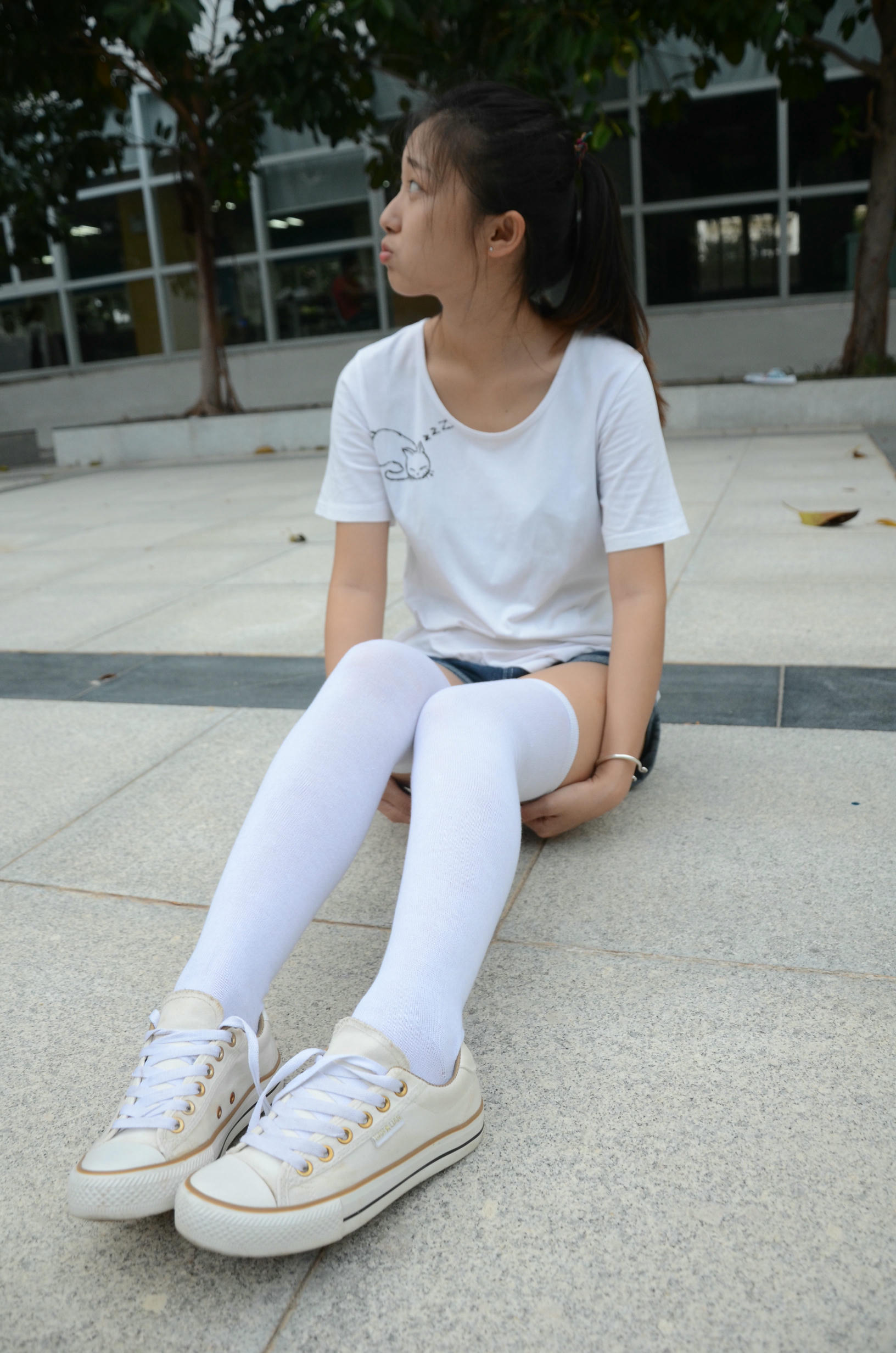 [战前女神] 恋足美腿棉袜女神级摄影套图 2015.05.08特辑 [121P+187M]_第2集