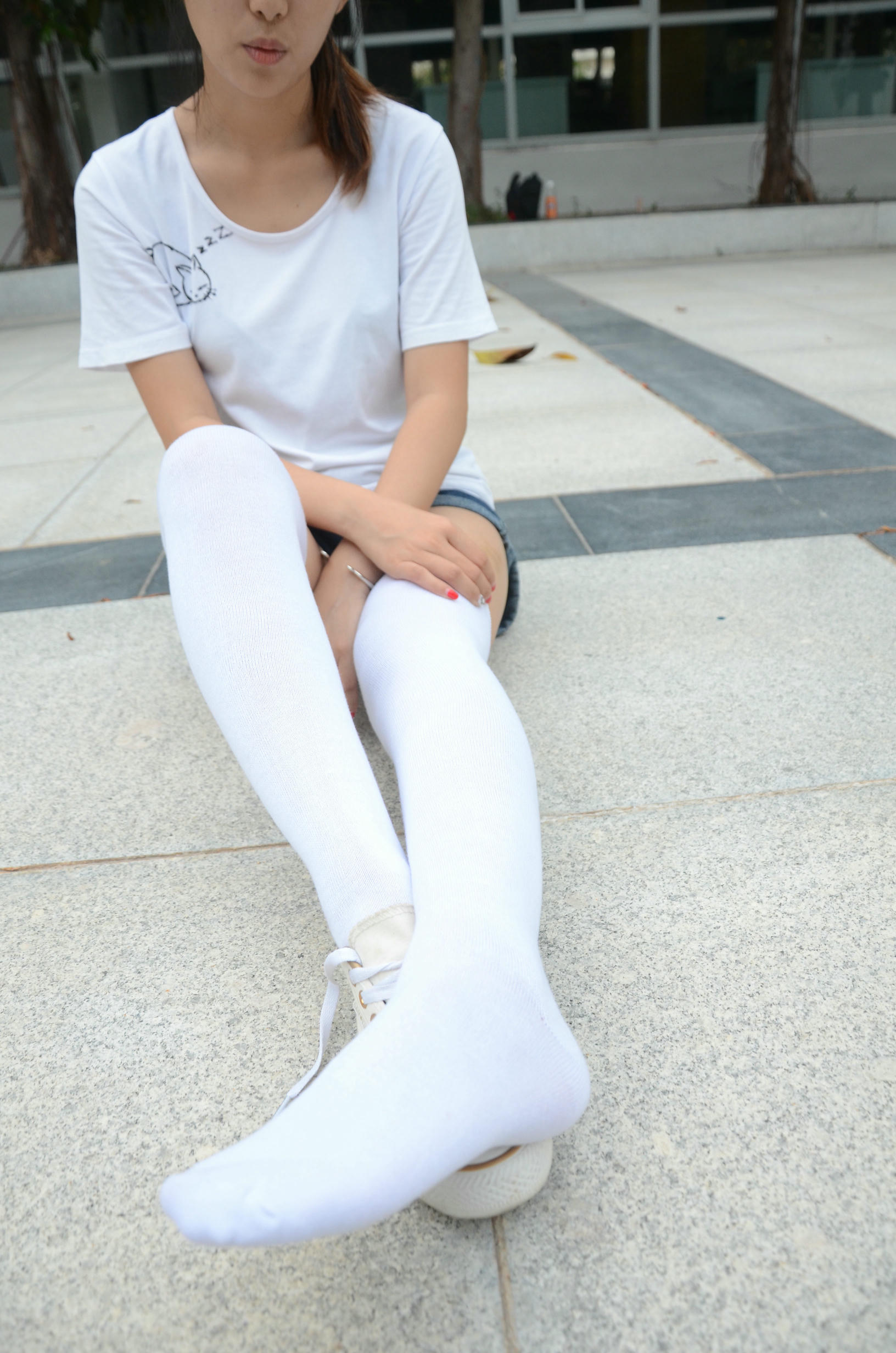 [战前女神] 恋足美腿棉袜女神级摄影套图 2015.05.08特辑 [121P+187M]_第2集