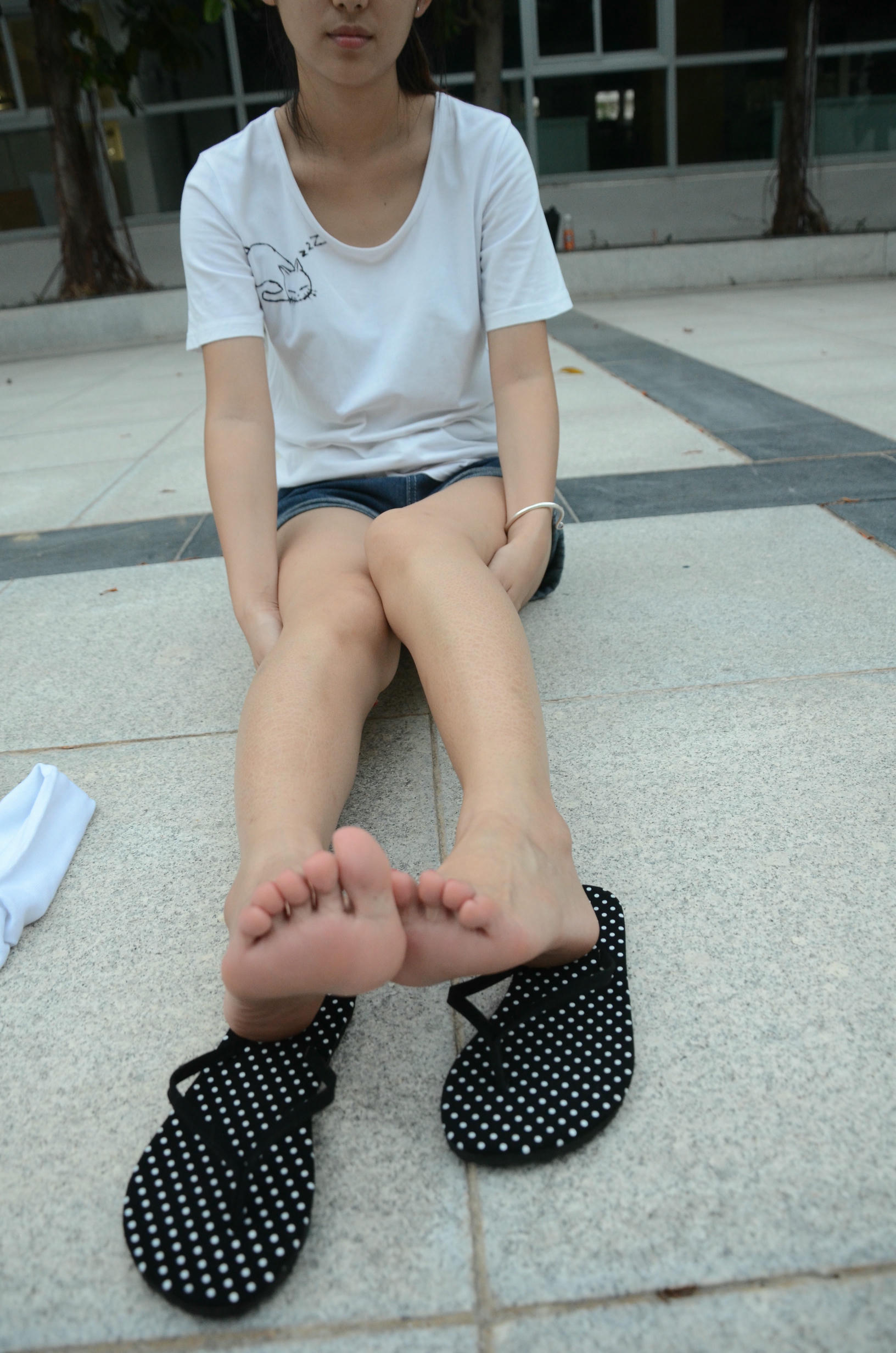 [战前女神] 恋足美腿棉袜女神级摄影套图 2015.05.08特辑 [121P+187M]_第5集