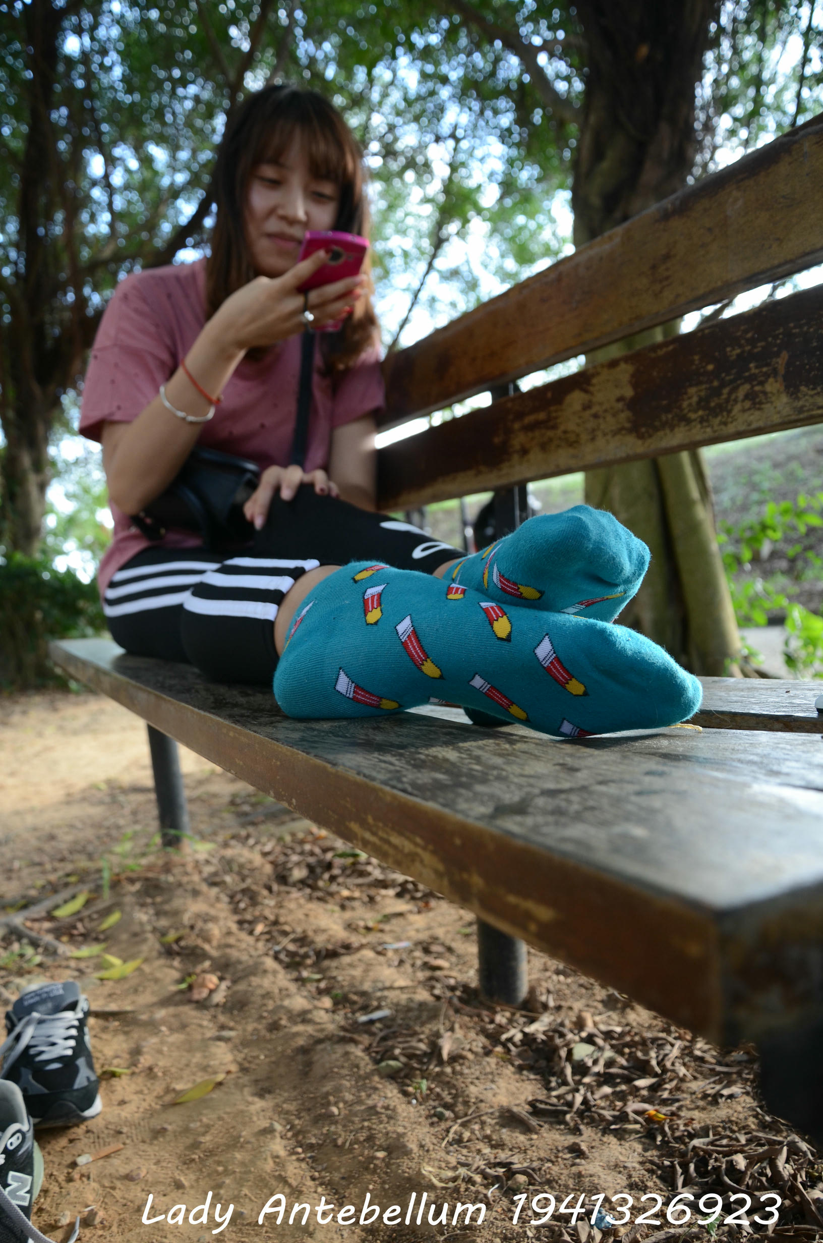 [战前女神] 恋足美腿棉袜女神级摄影套图 2015.06.01特辑 [134P+273M]_第6集