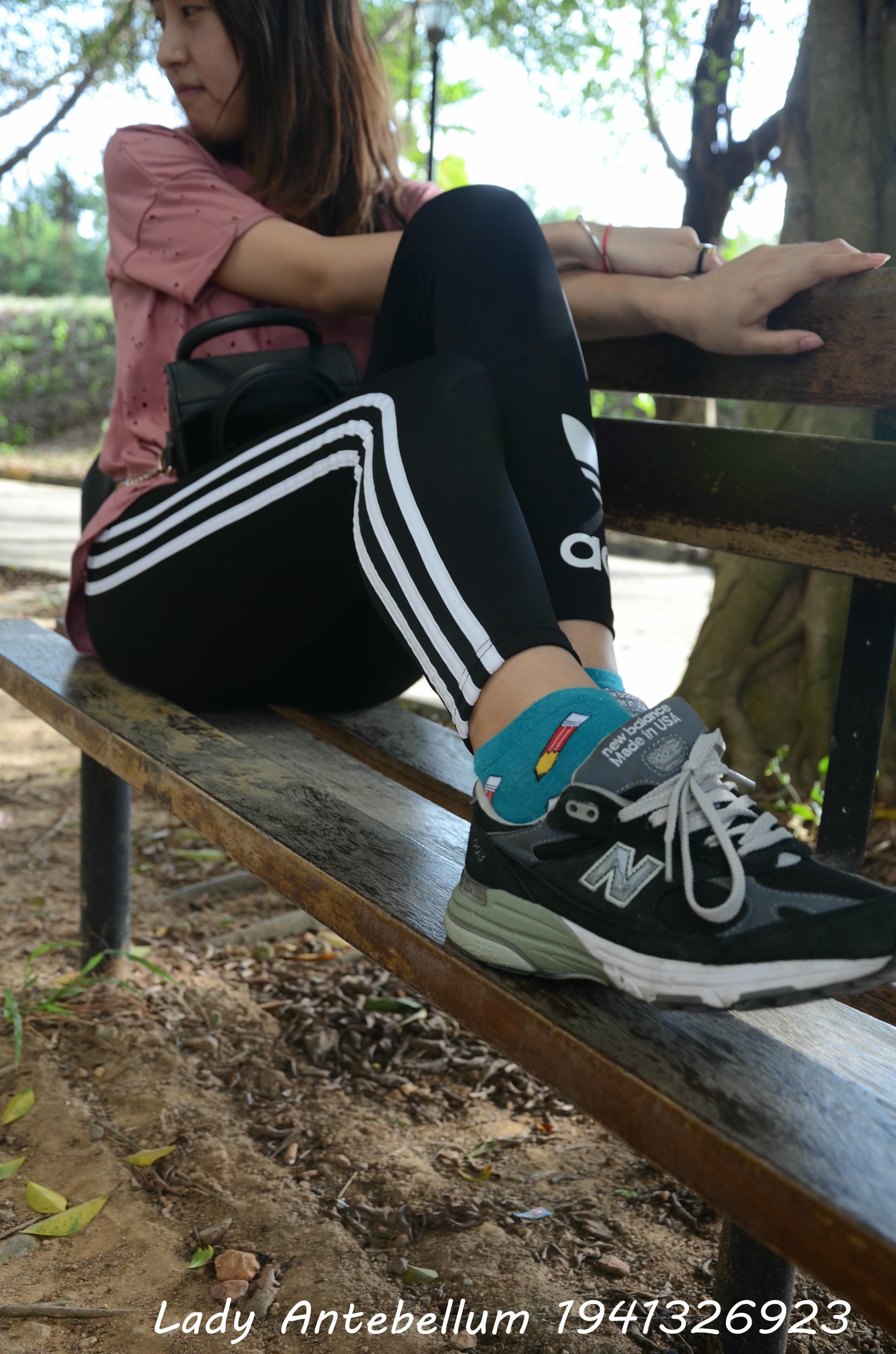 [战前女神] 恋足美腿棉袜女神级摄影套图 2015.06.01特辑 [134P+273M]_第1集