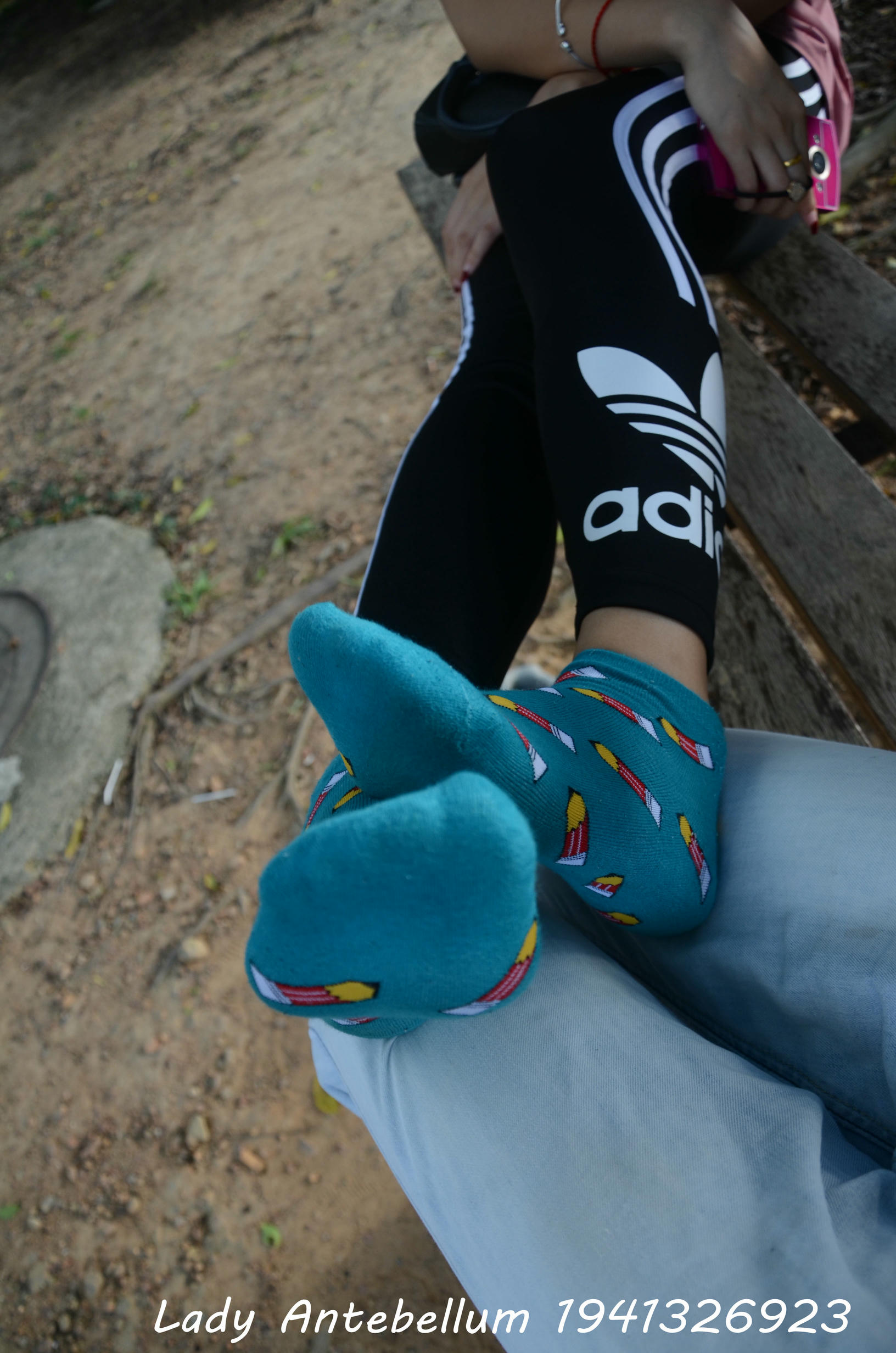 [战前女神] 恋足美腿棉袜女神级摄影套图 2015.06.01特辑 [134P+273M]_第7集