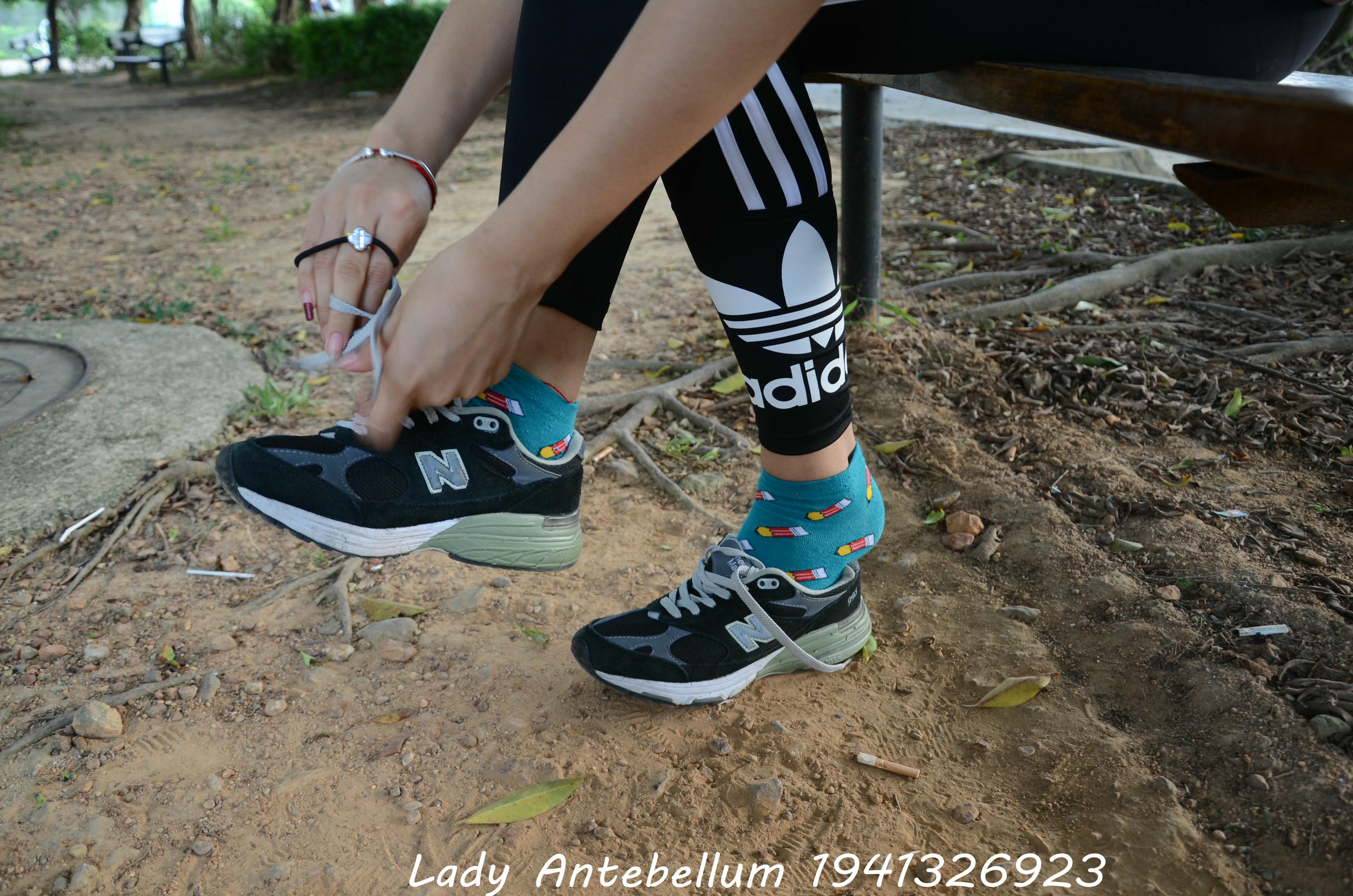 [战前女神] 恋足美腿棉袜女神级摄影套图 2015.06.01特辑 [134P+273M]_第7集