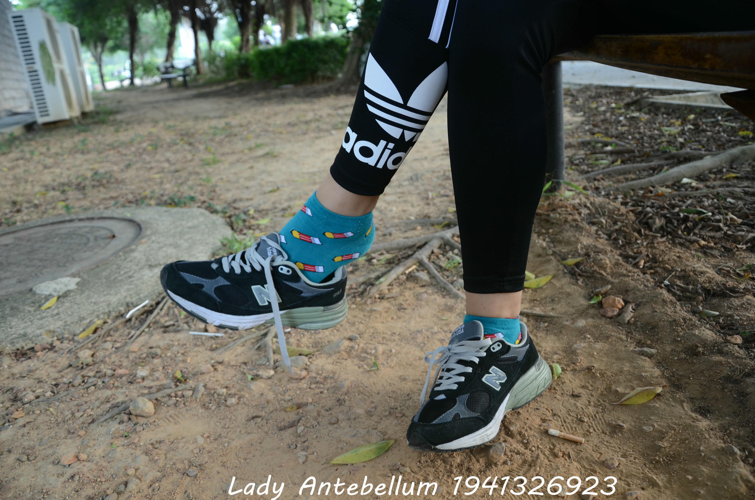 [战前女神] 恋足美腿棉袜女神级摄影套图 2015.06.01特辑 [134P+273M]_第7集