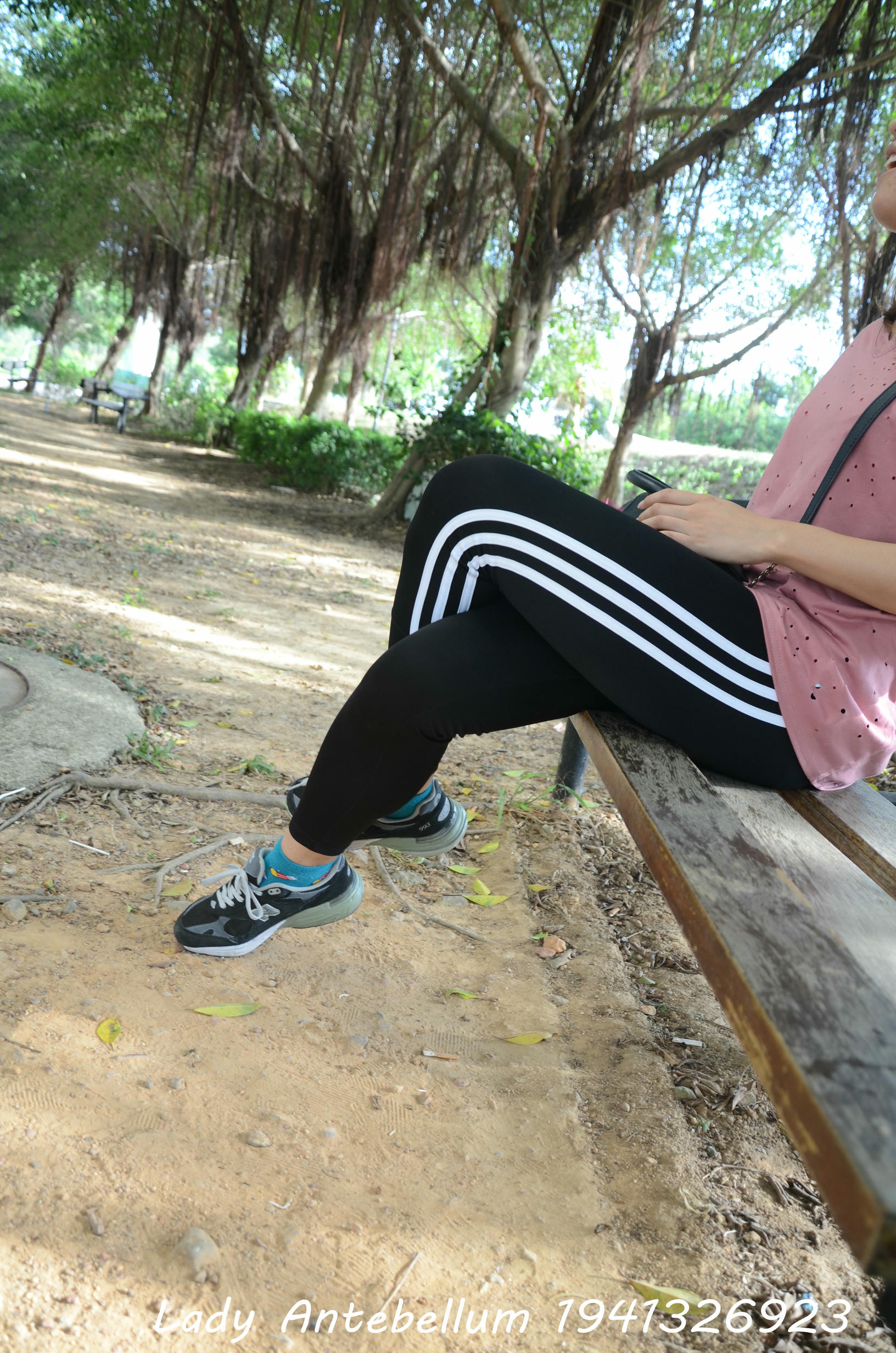 [战前女神] 恋足美腿棉袜女神级摄影套图 2015.06.01特辑 [134P+273M]_第1集