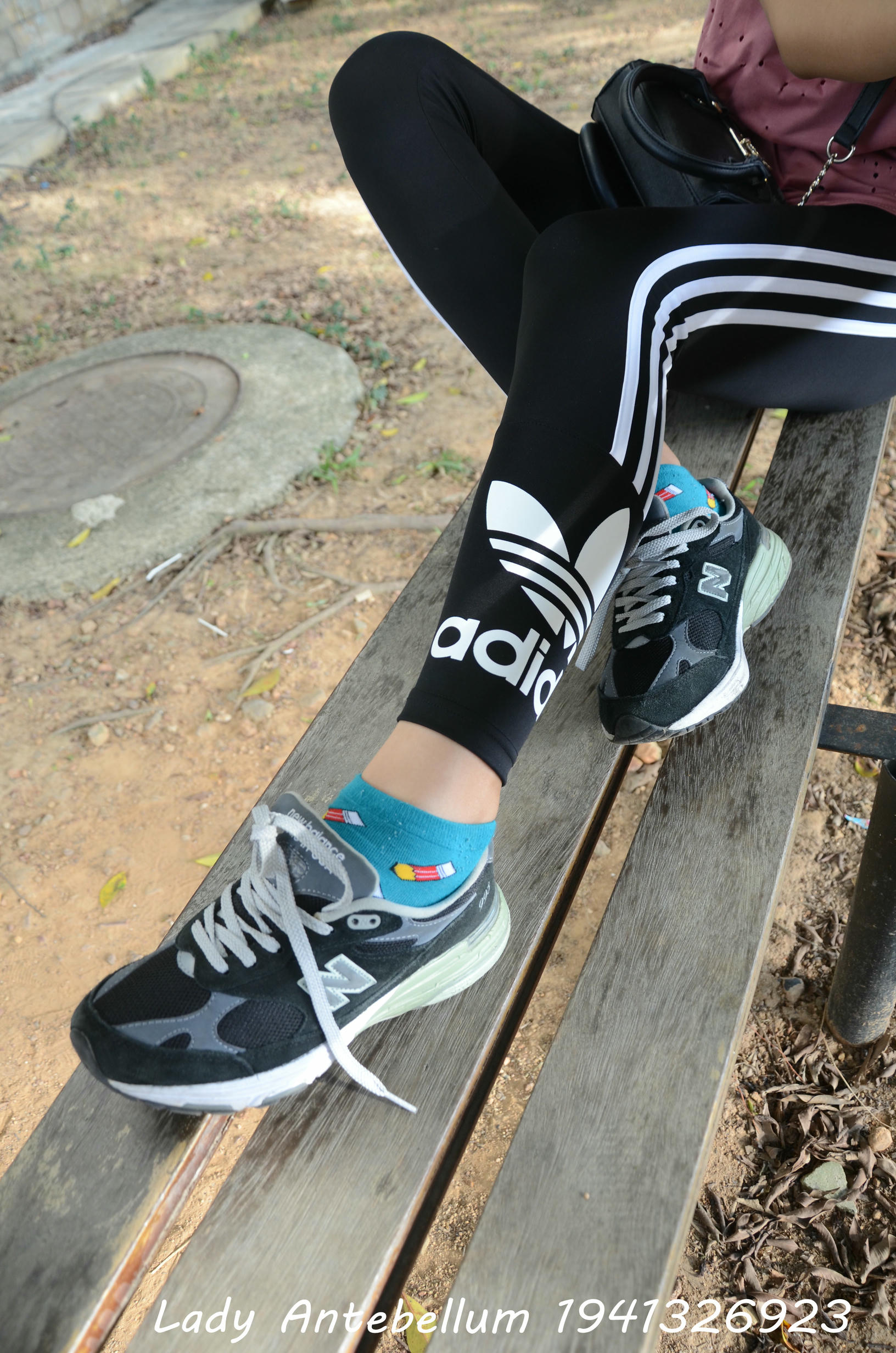 [战前女神] 恋足美腿棉袜女神级摄影套图 2015.06.01特辑 [134P+273M]_第2集