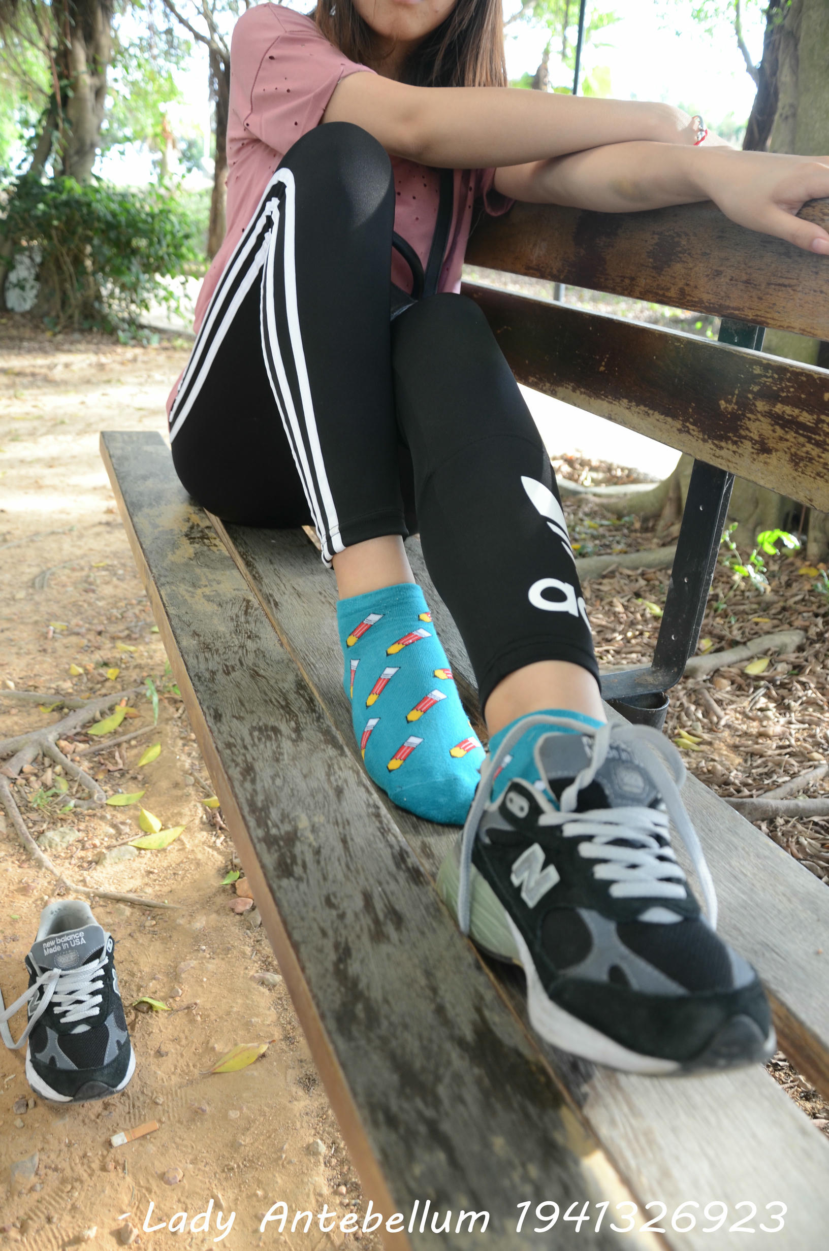 [战前女神] 恋足美腿棉袜女神级摄影套图 2015.06.01特辑 [134P+273M]_第2集