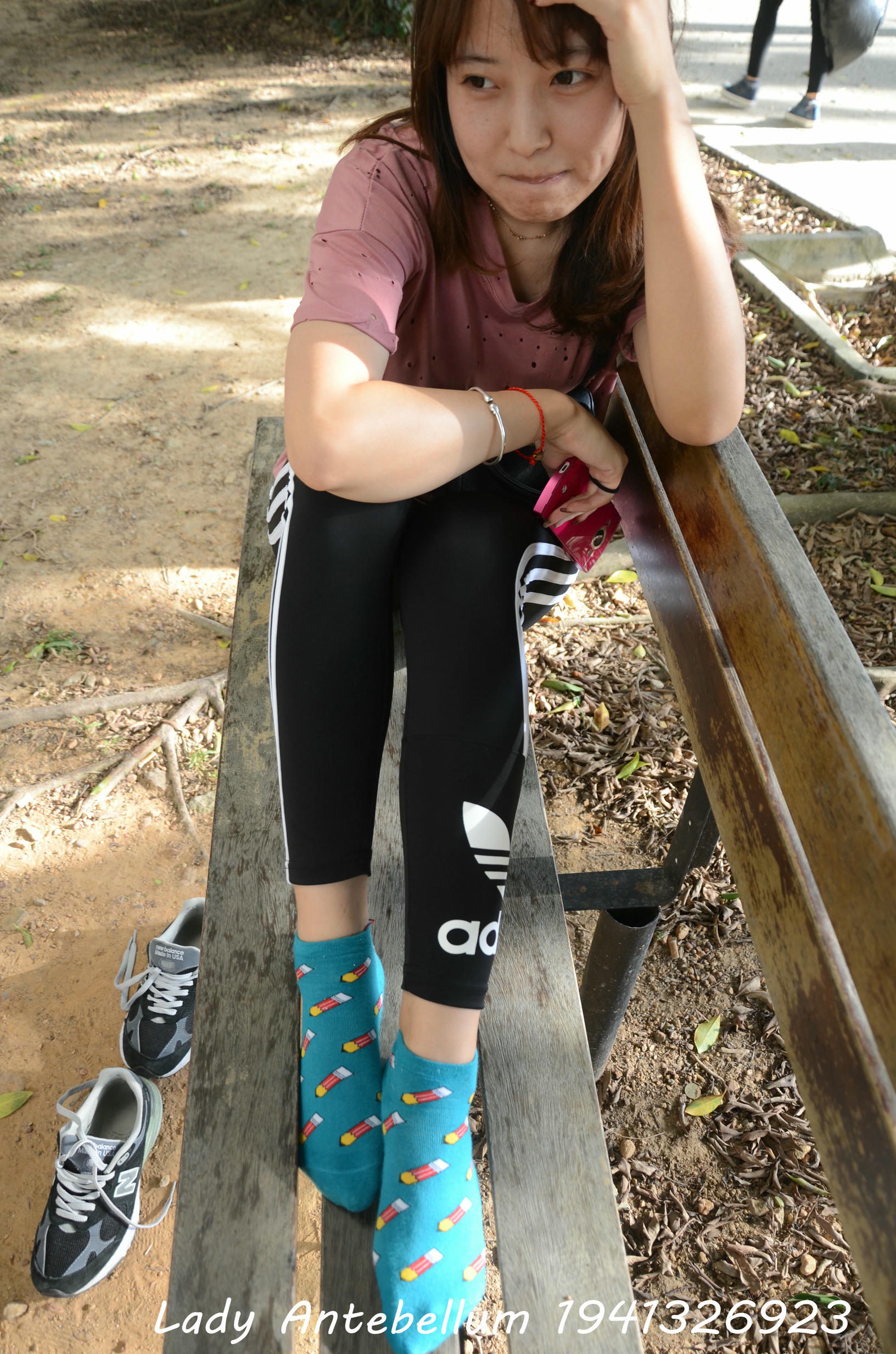 [战前女神] 恋足美腿棉袜女神级摄影套图 2015.06.01特辑 [134P+273M]_第3集