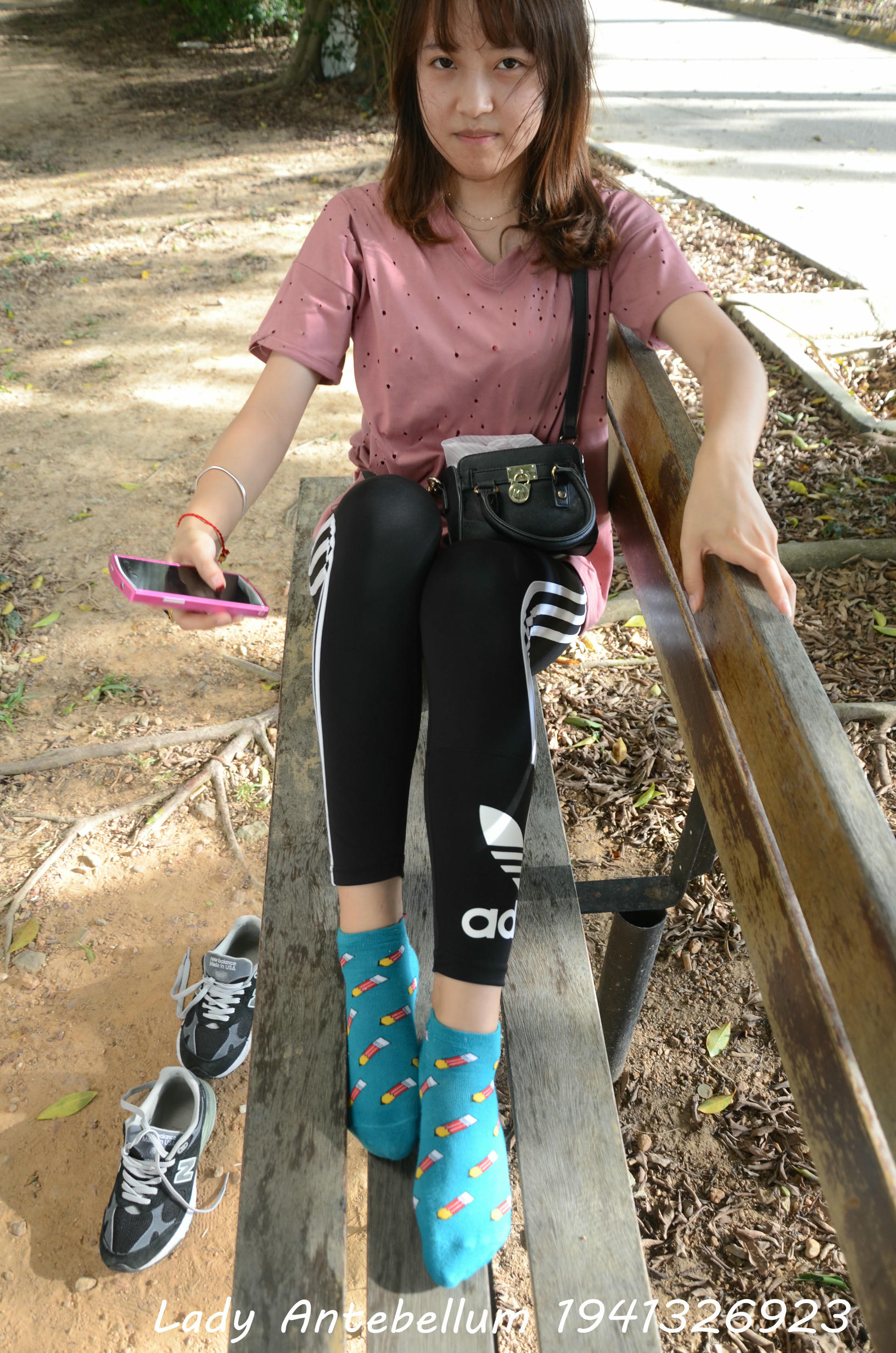 [战前女神] 恋足美腿棉袜女神级摄影套图 2015.06.01特辑 [134P+273M]_第3集