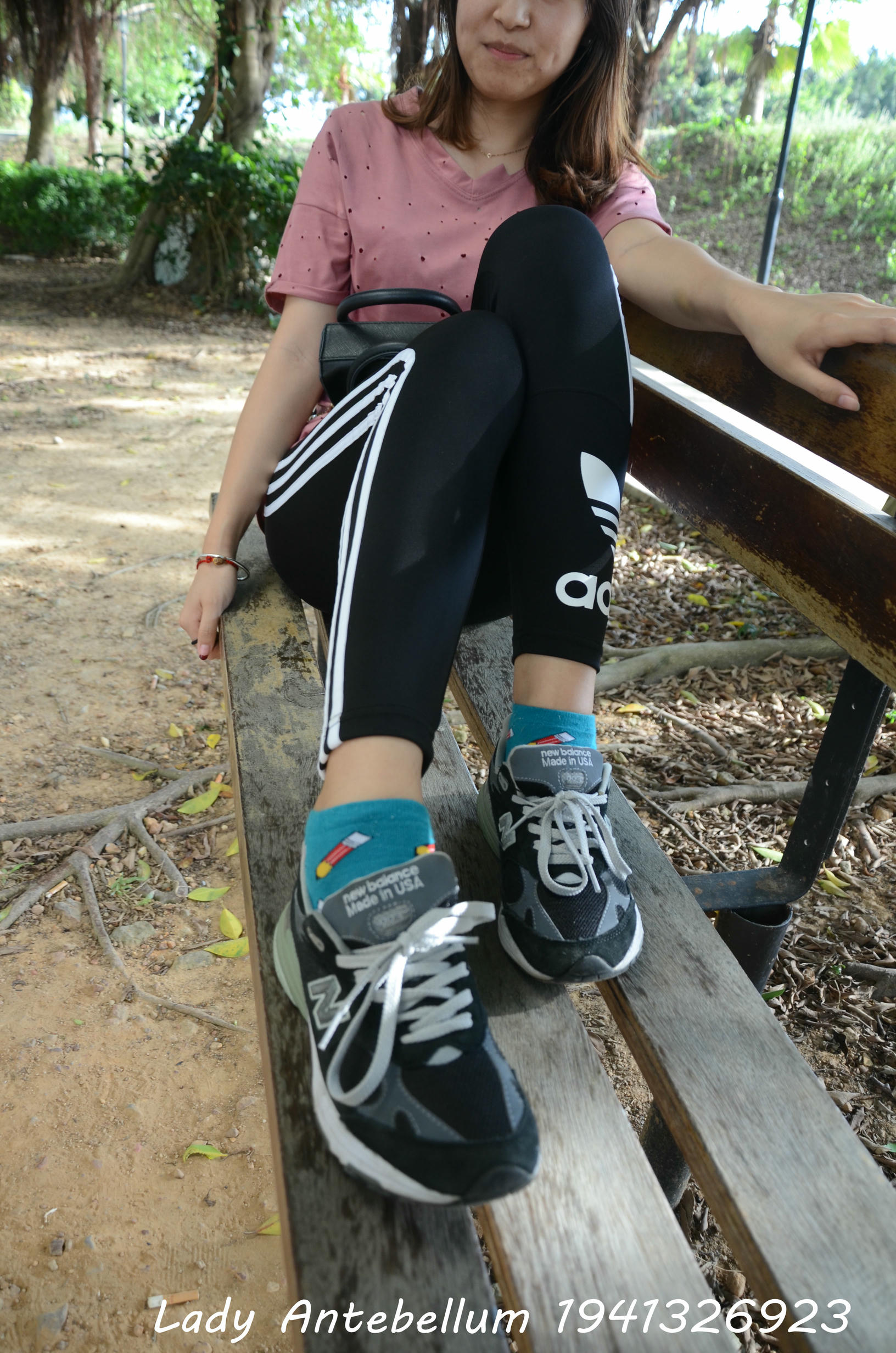 [战前女神] 恋足美腿棉袜女神级摄影套图 2015.06.01特辑 [134P+273M]_第1集