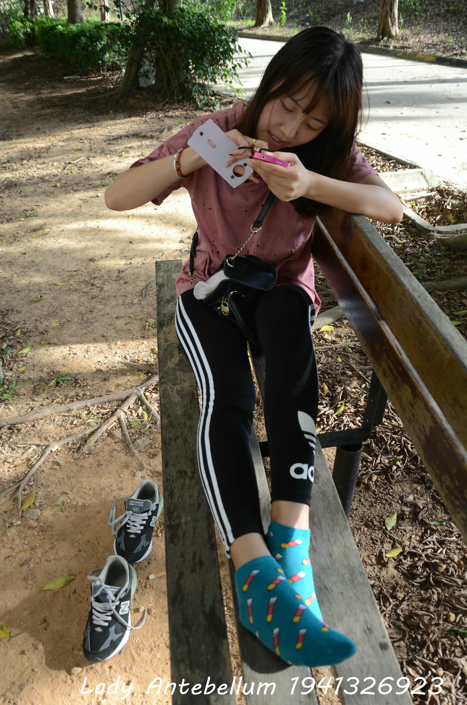 [战前女神] 恋足美腿棉袜女神级摄影套图 2015.06.01特辑 [134P+273M]_第4集