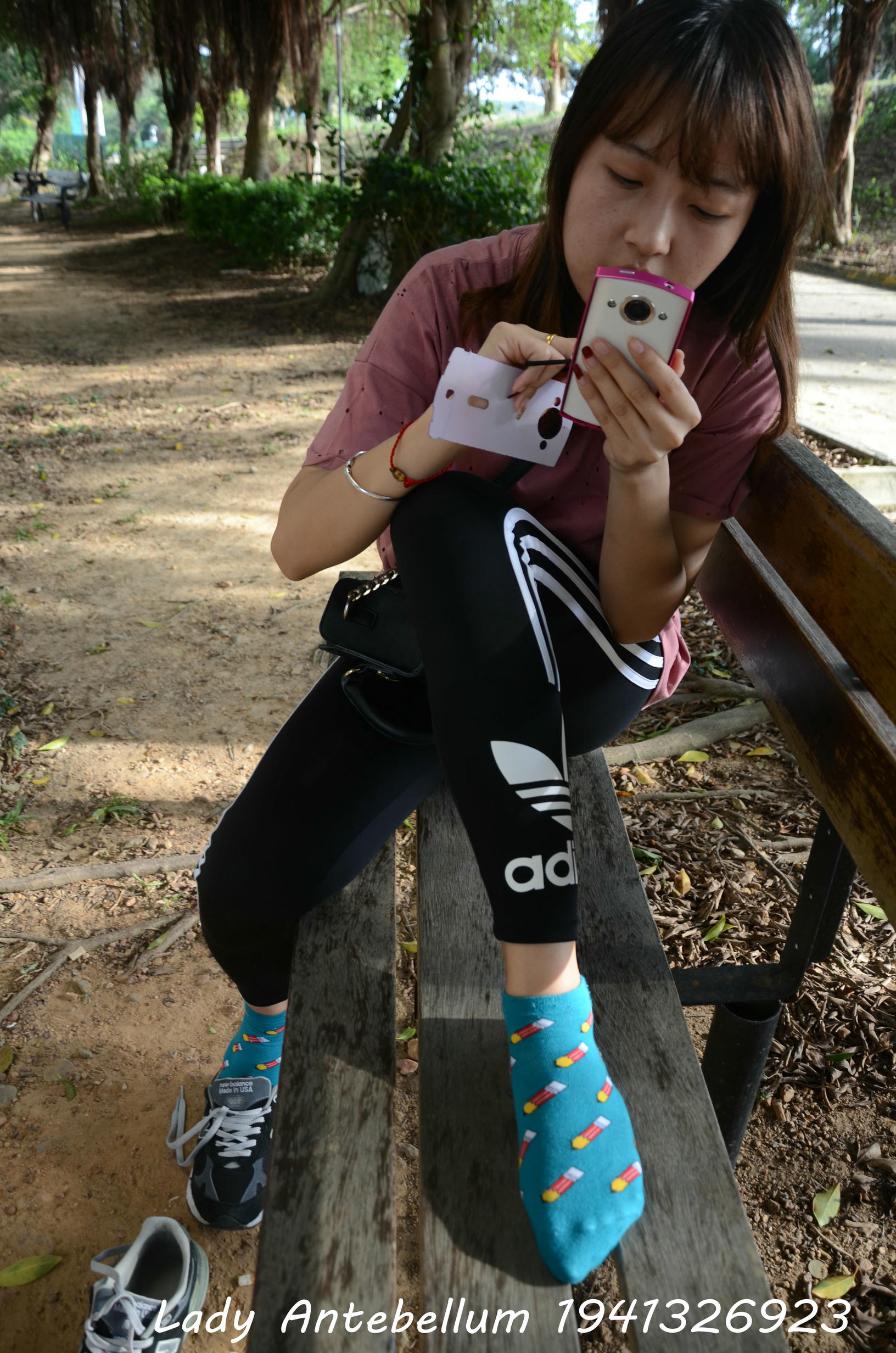 [战前女神] 恋足美腿棉袜女神级摄影套图 2015.06.01特辑 [134P+273M]_第4集