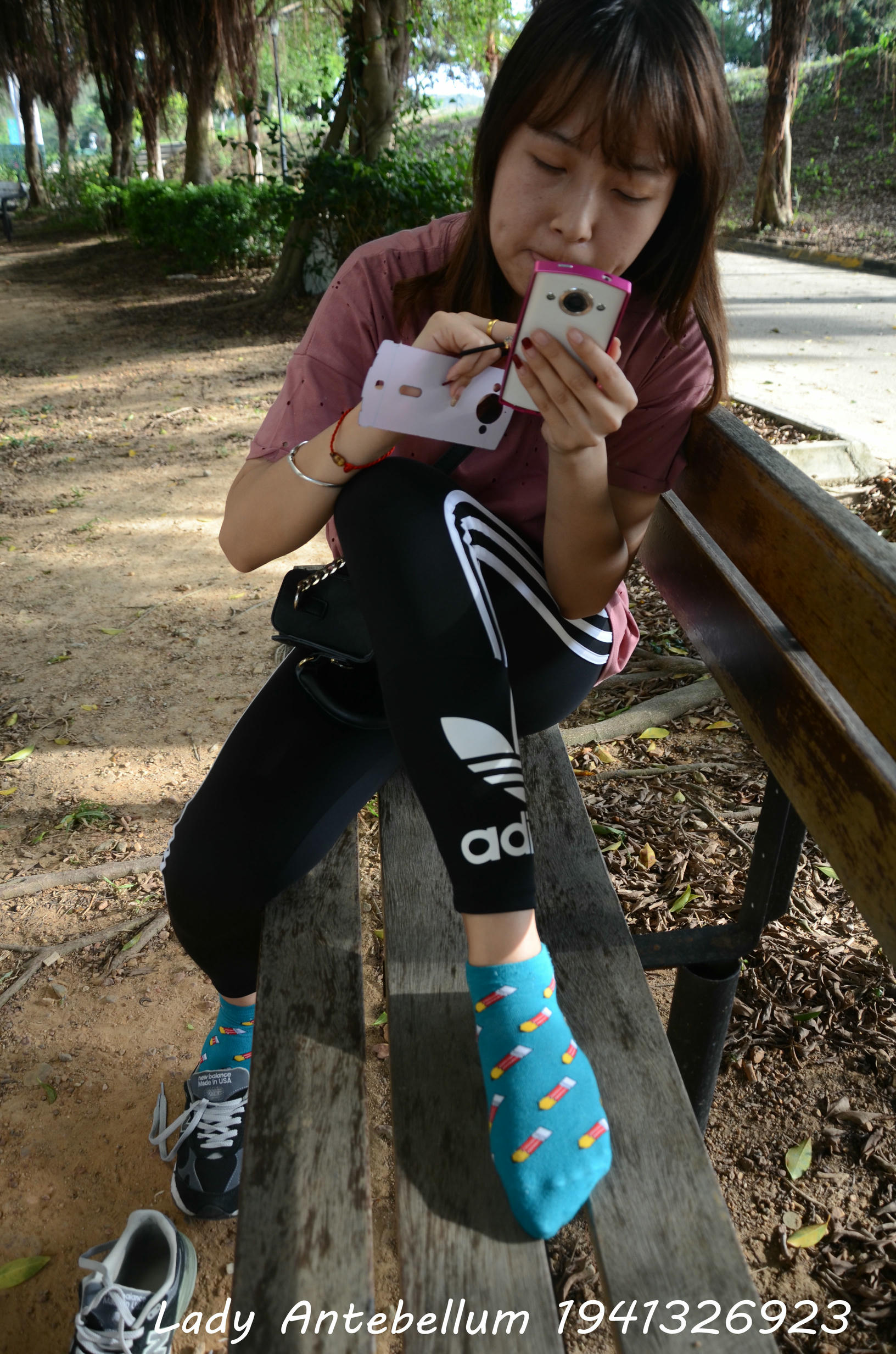 [战前女神] 恋足美腿棉袜女神级摄影套图 2015.06.01特辑 [134P+273M]_第4集