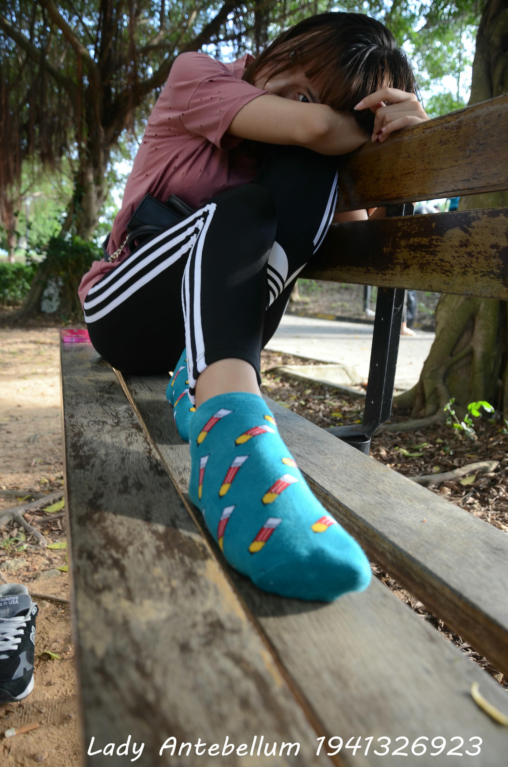 [战前女神] 恋足美腿棉袜女神级摄影套图 2015.06.01特辑 [134P+273M]_第5集