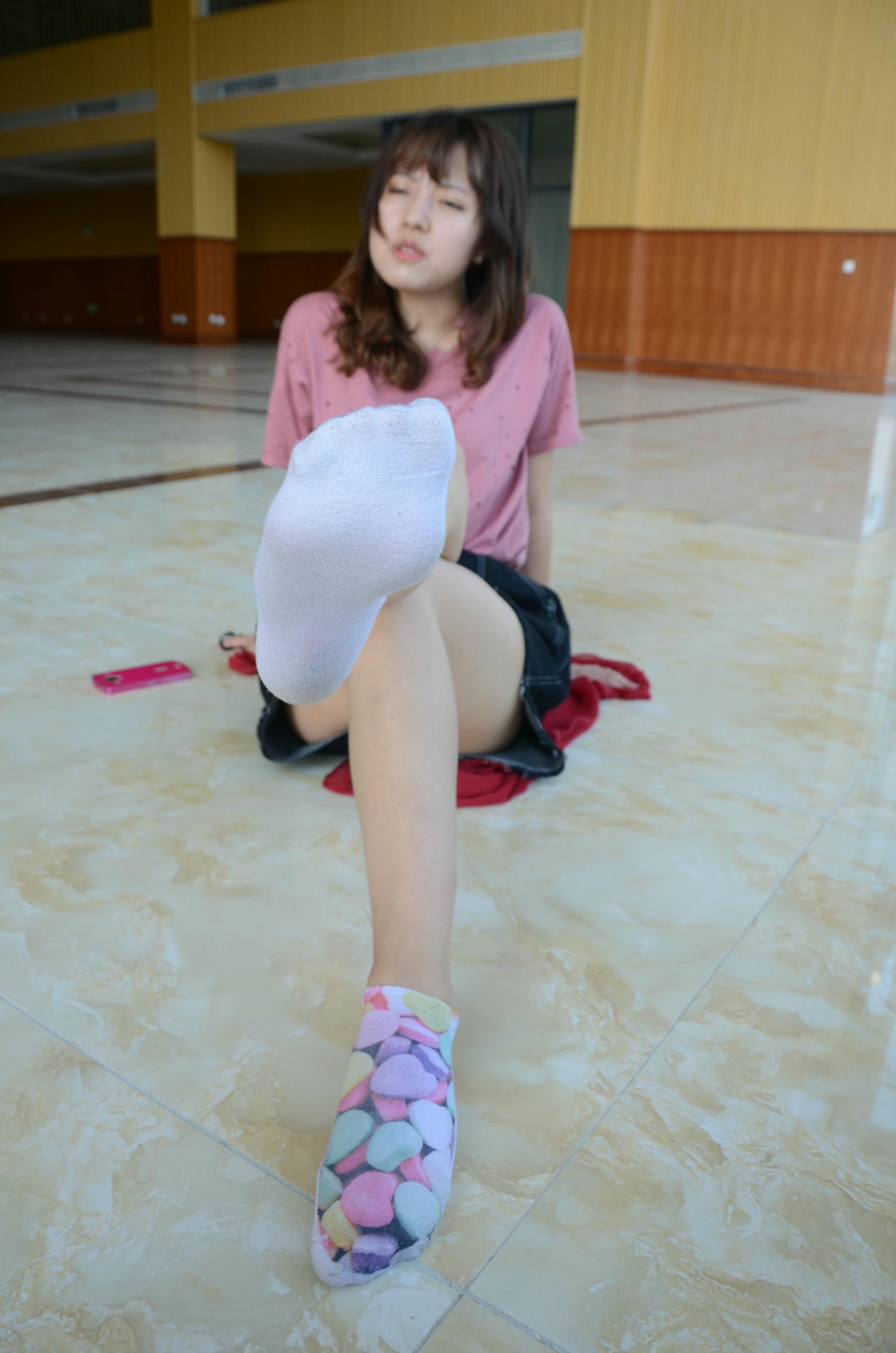 [战前女神] 恋足美腿棉袜女神级摄影套图 2015.06.02特辑 [125P+174M]_第6集