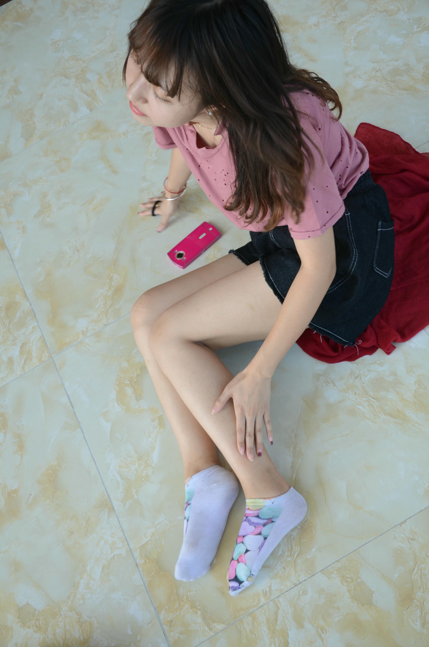 [战前女神] 恋足美腿棉袜女神级摄影套图 2015.06.02特辑 [125P+174M]_第4集