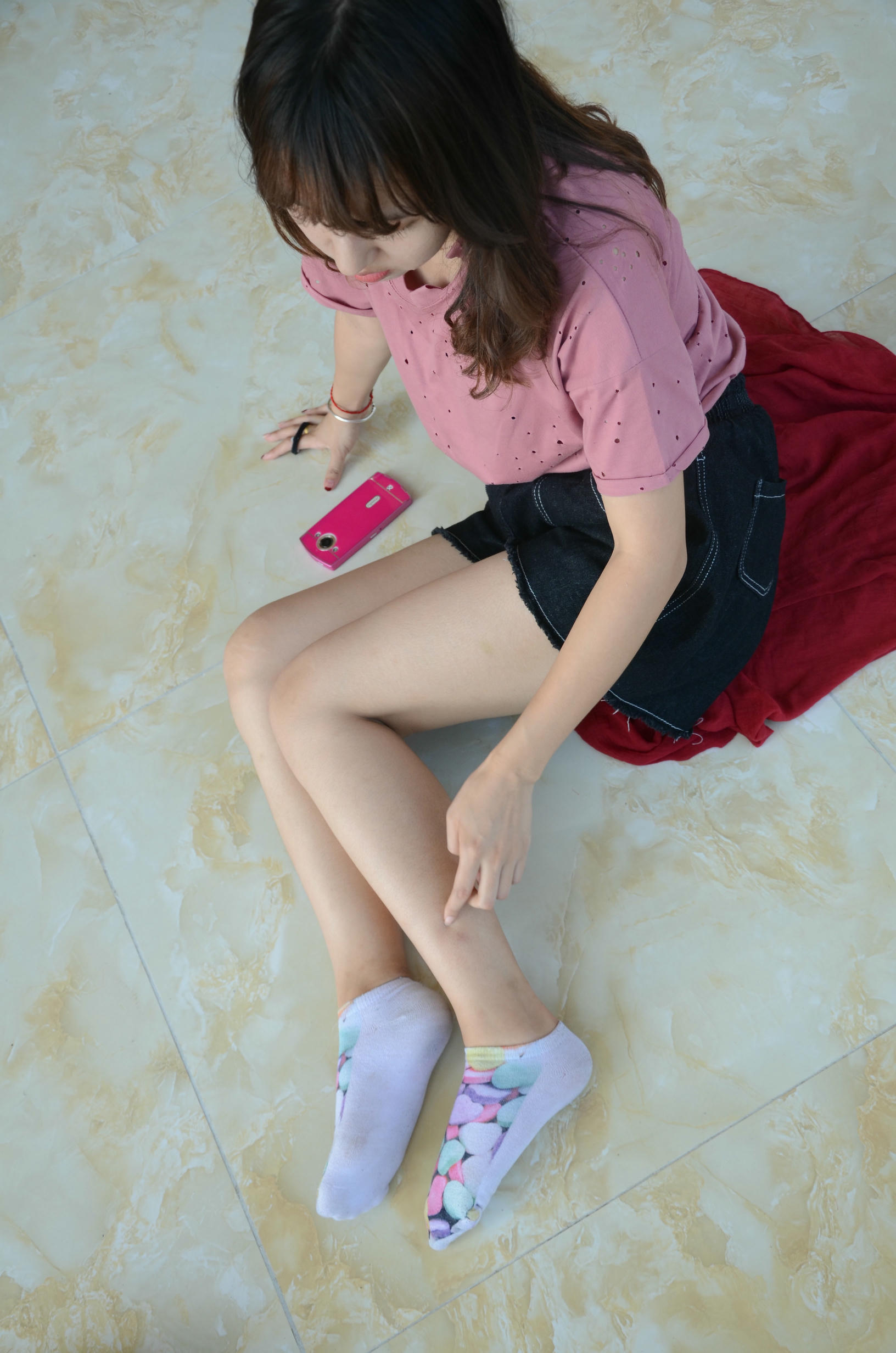 [战前女神] 恋足美腿棉袜女神级摄影套图 2015.06.02特辑 [125P+174M]_第4集