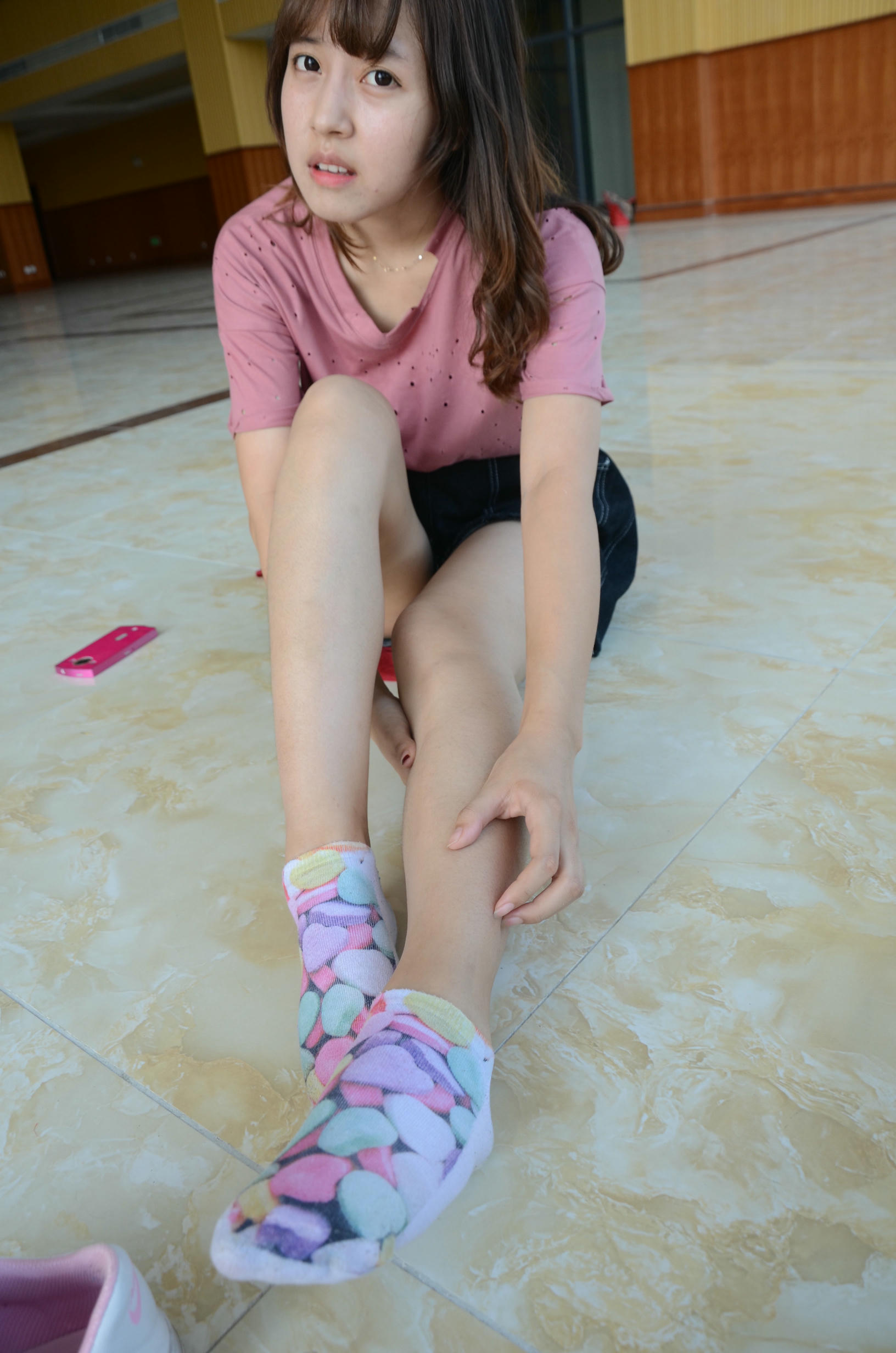 [战前女神] 恋足美腿棉袜女神级摄影套图 2015.06.02特辑 [125P+174M]_第5集