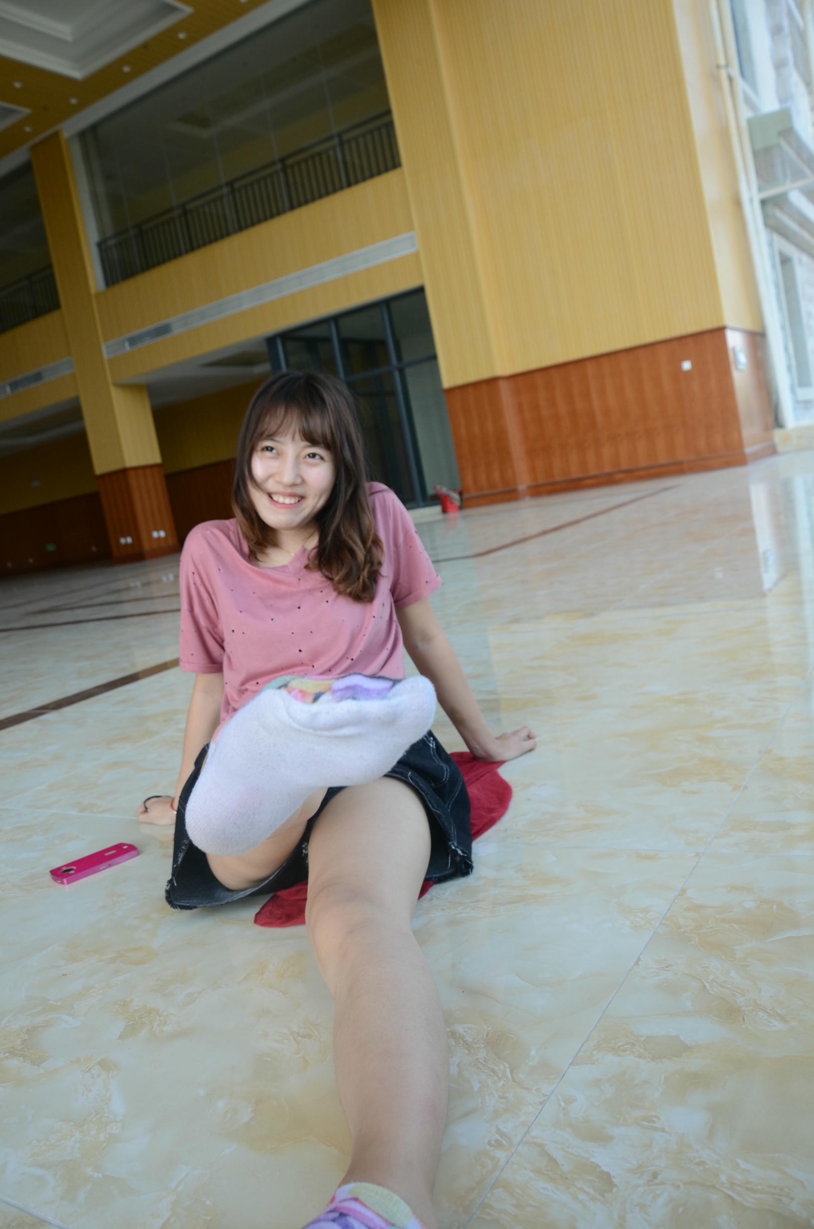 [战前女神] 恋足美腿棉袜女神级摄影套图 2015.06.02特辑 [125P+174M]_第5集