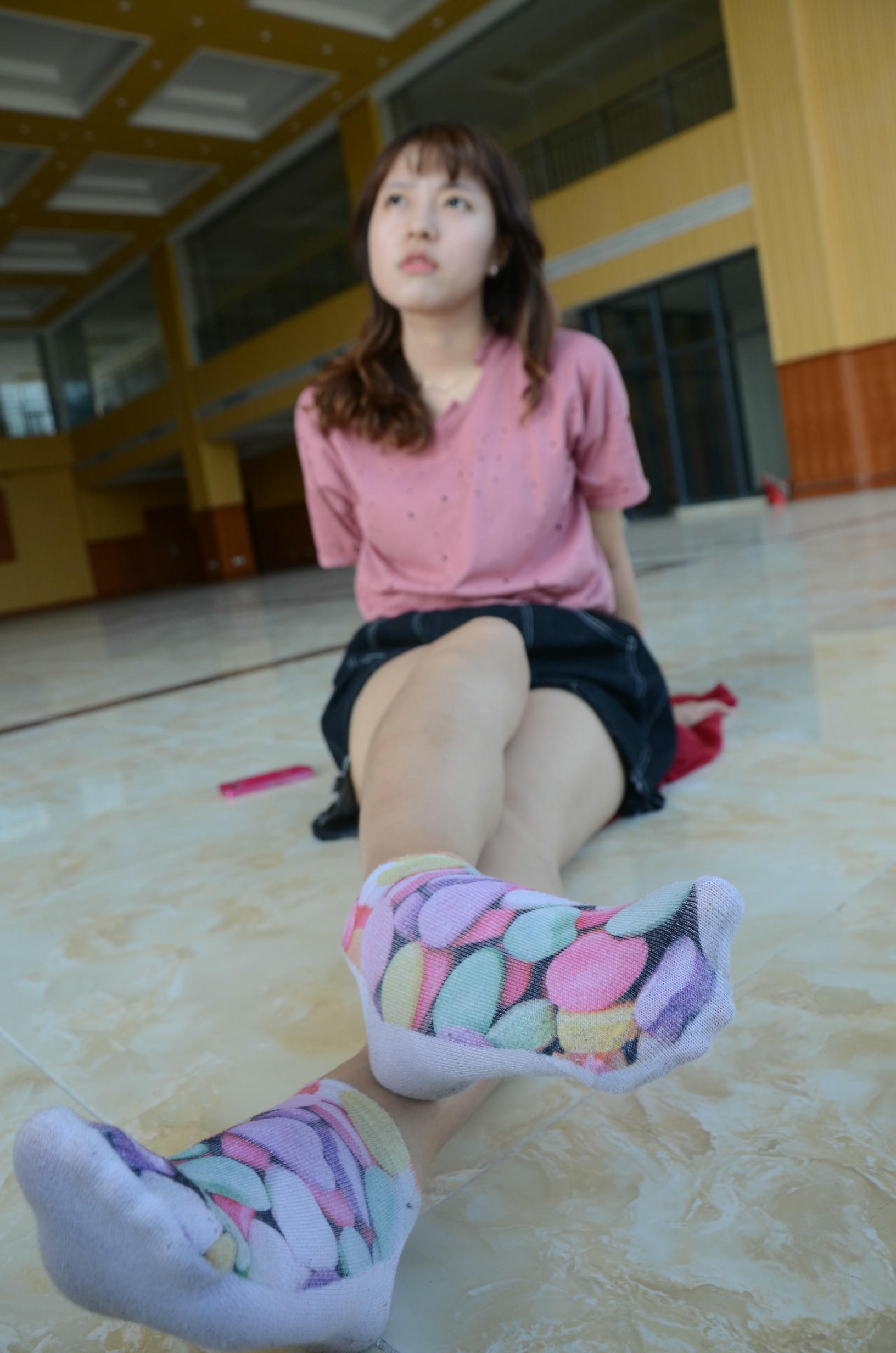 [战前女神] 恋足美腿棉袜女神级摄影套图 2015.06.02特辑 [125P+174M]_第5集